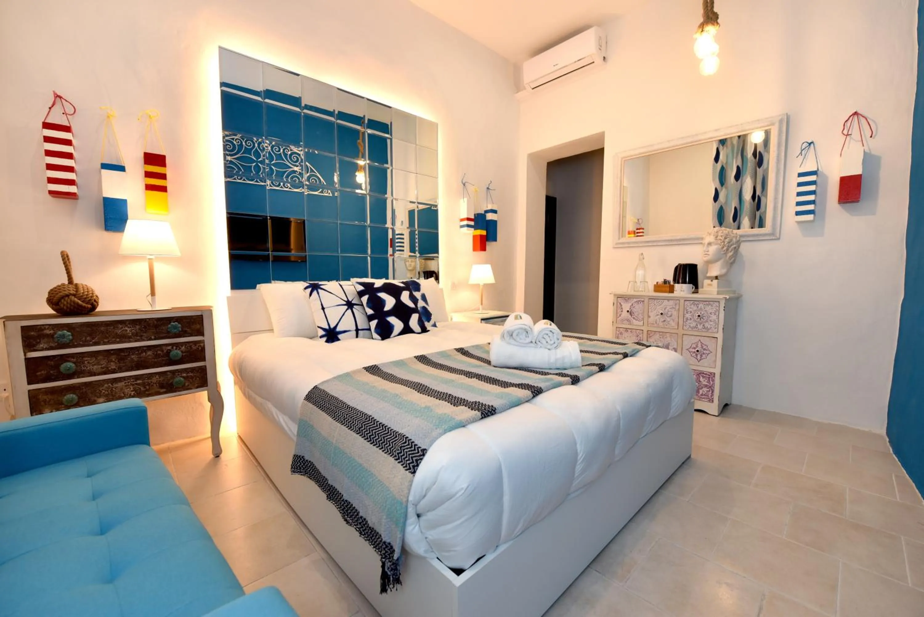 Photo of the whole room, Bed in The Lodge