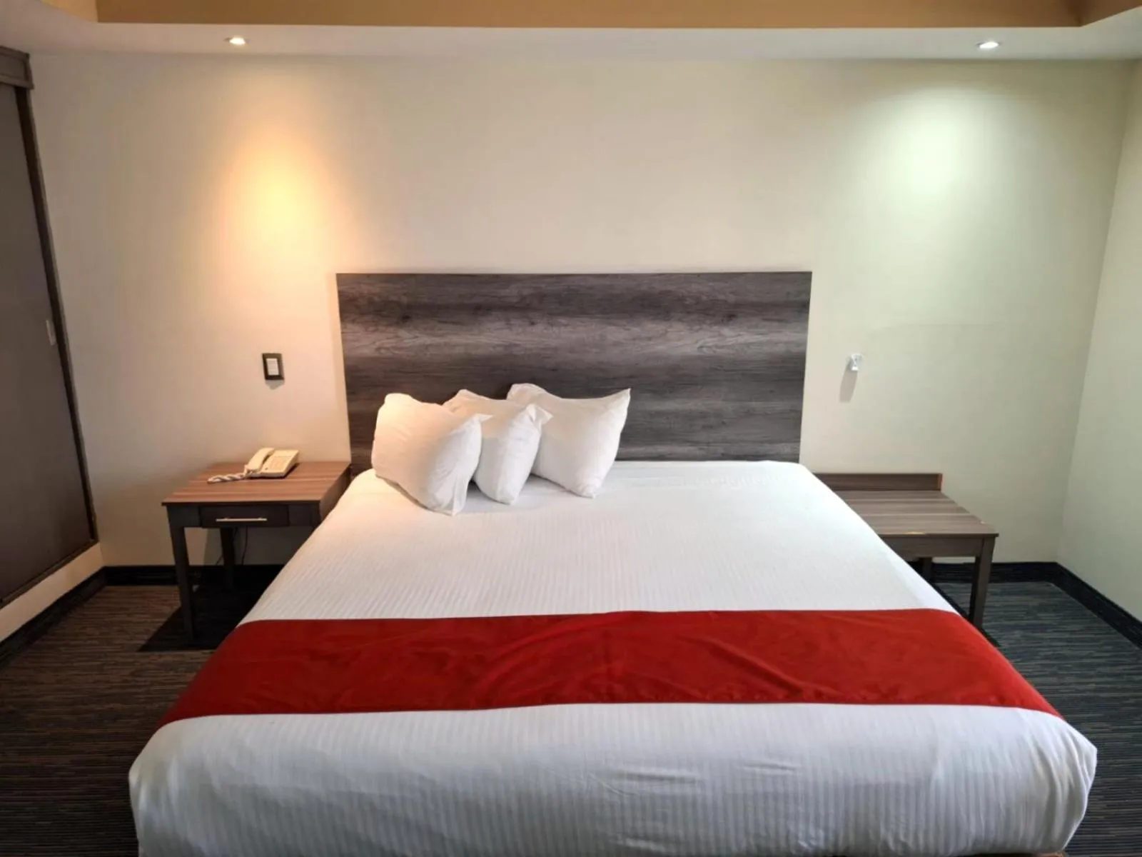 Bed in Hotel ALO! Express