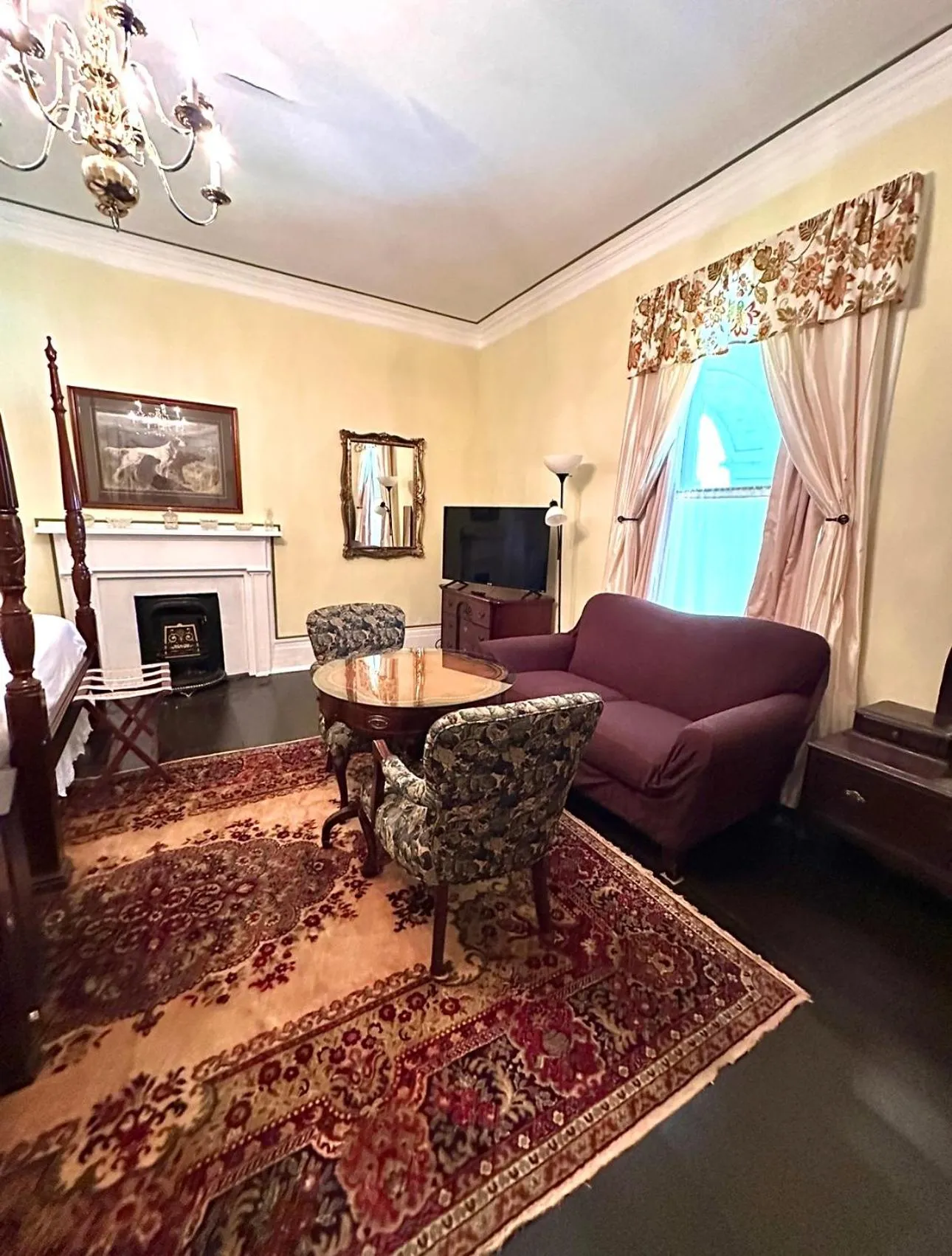 TV and multimedia in Belmont Inn