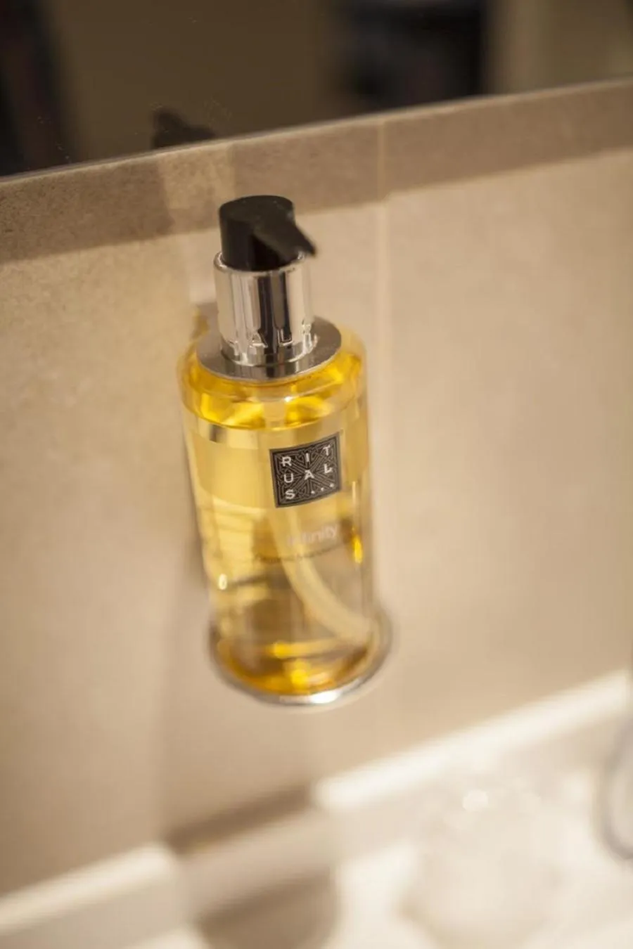 Bathroom in La Valiz