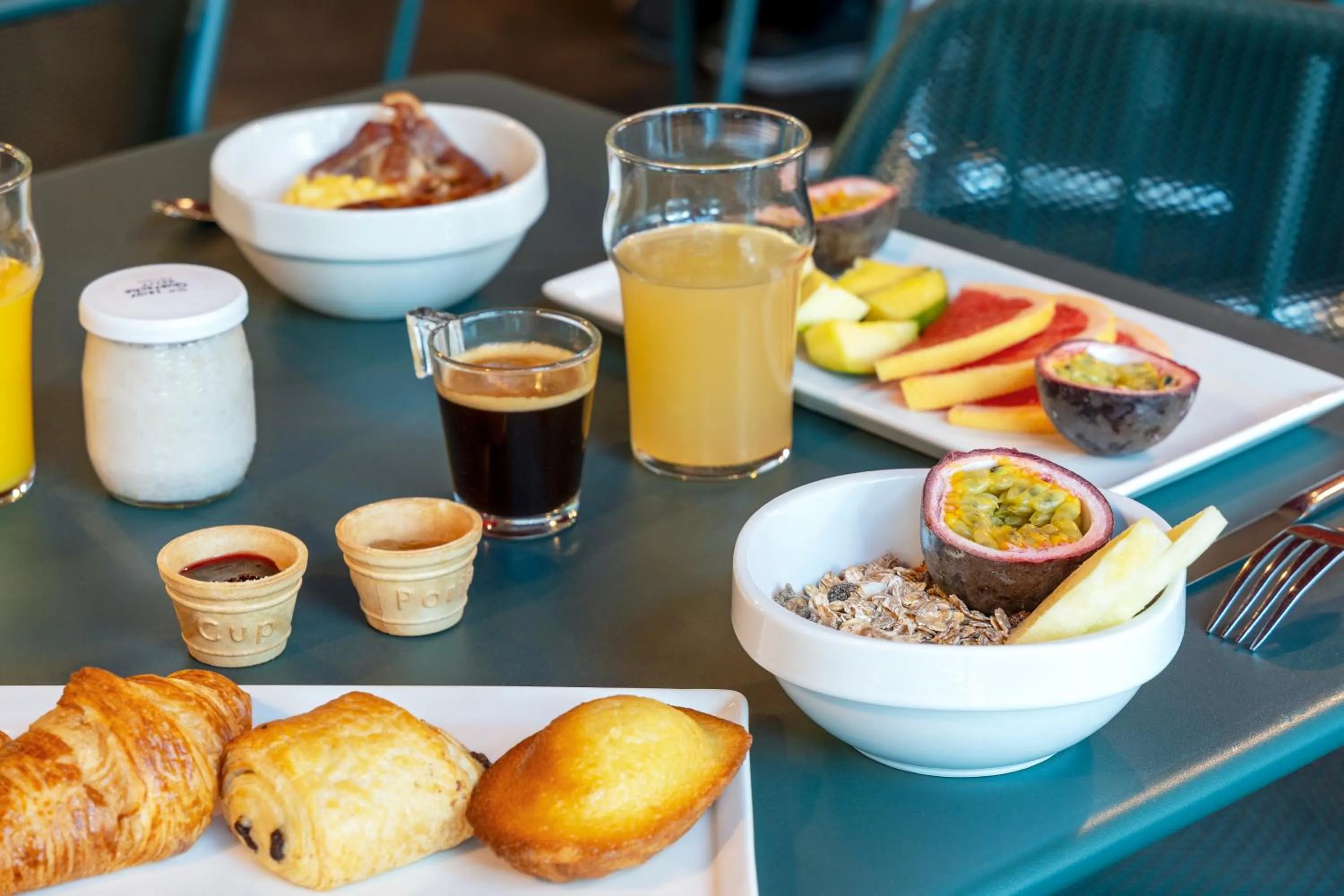 Food and drinks in Novotel Suites Nancy Centre