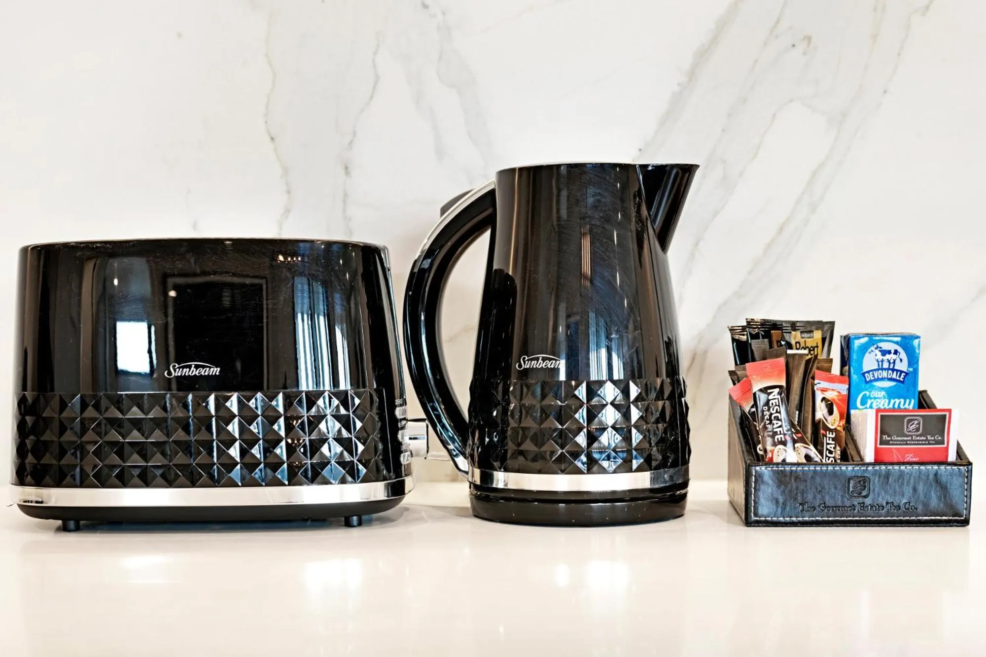 Coffee/tea facilities in Manhattan Apartments - Glen Iris