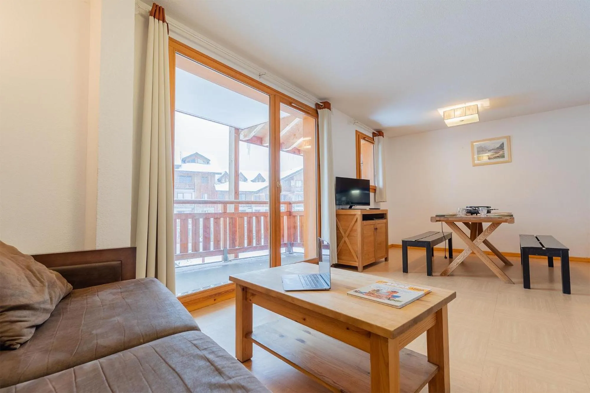 Living room in Madame Vacances Résidence Le Parc Des Airelles