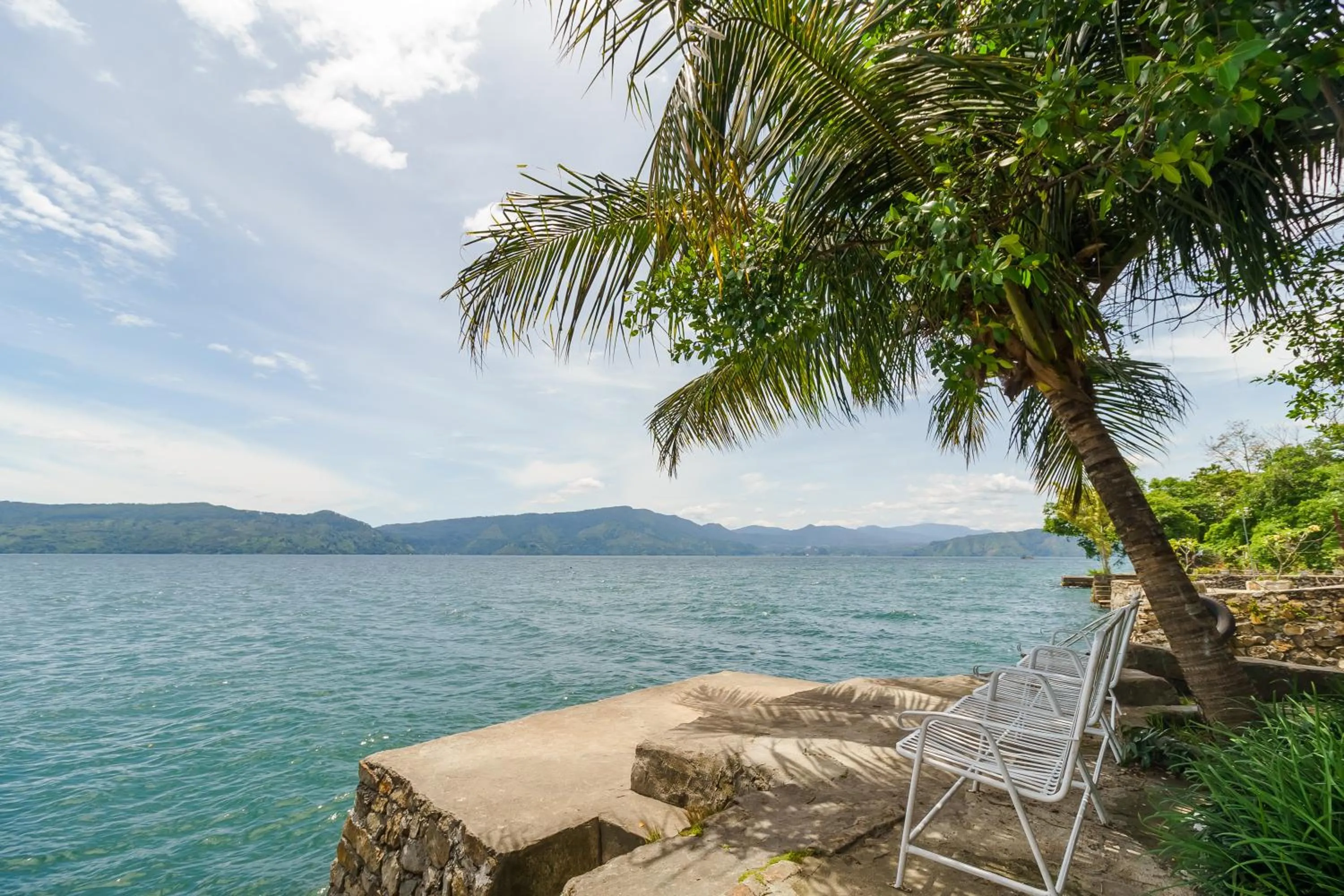Natural landscape in RedDoorz @ Tuktuk Danau Toba