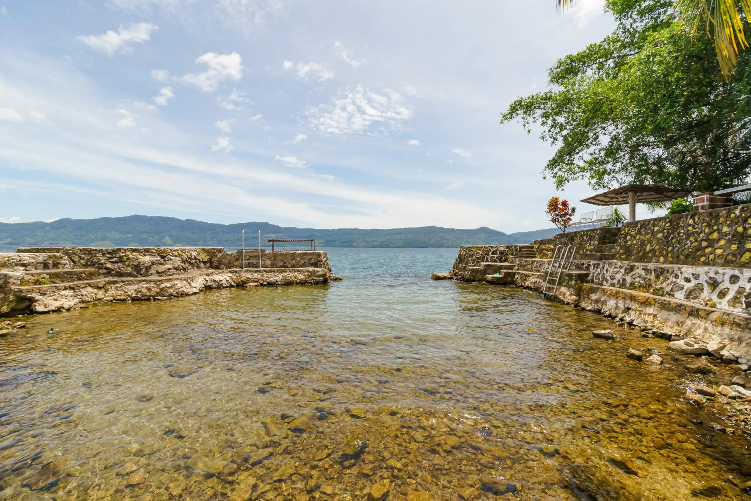 Natural landscape in RedDoorz @ Tuktuk Danau Toba