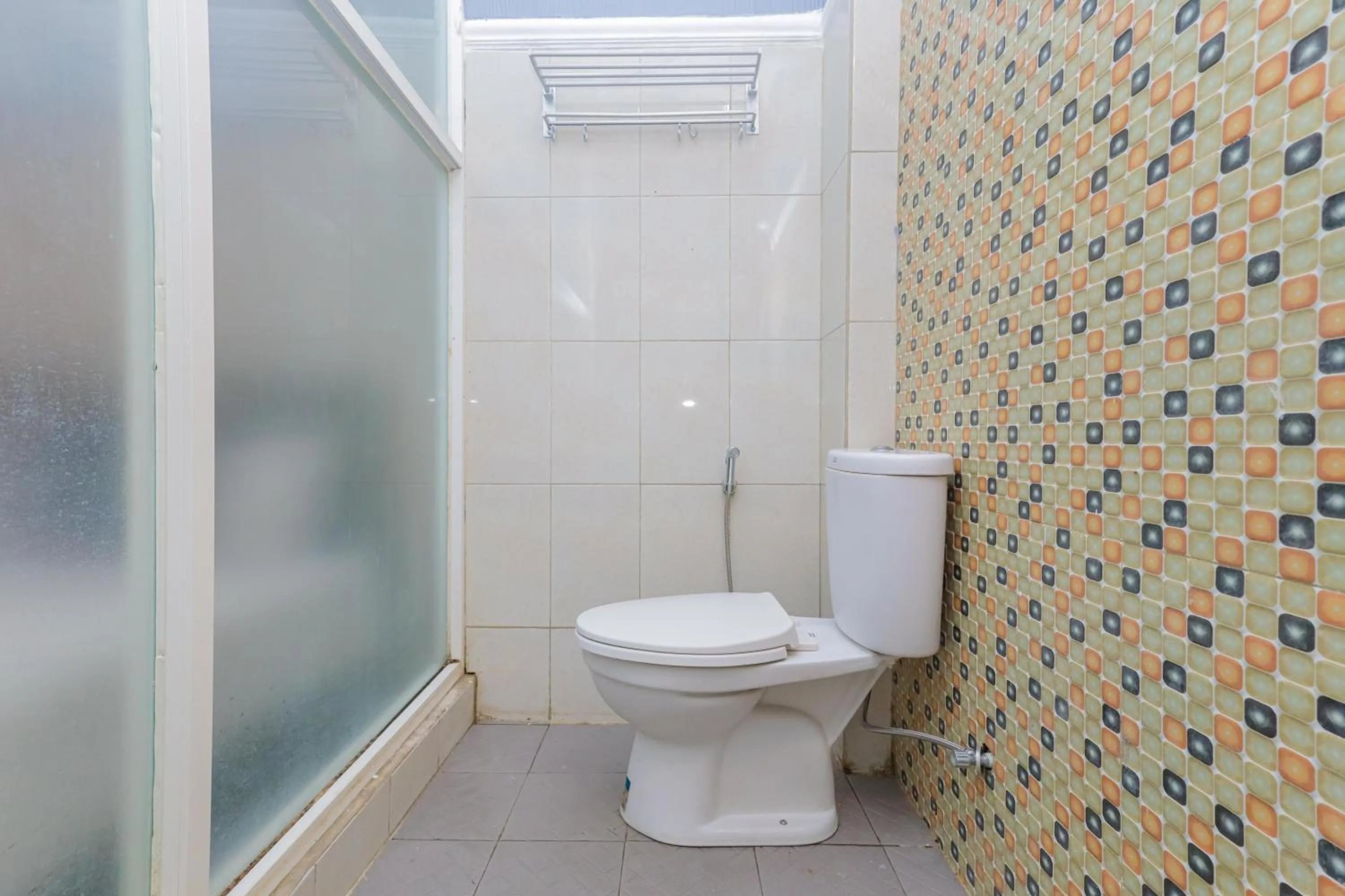 Bathroom in Urbanview Hotel Syariah Near Gelora Delta Sidoarjo