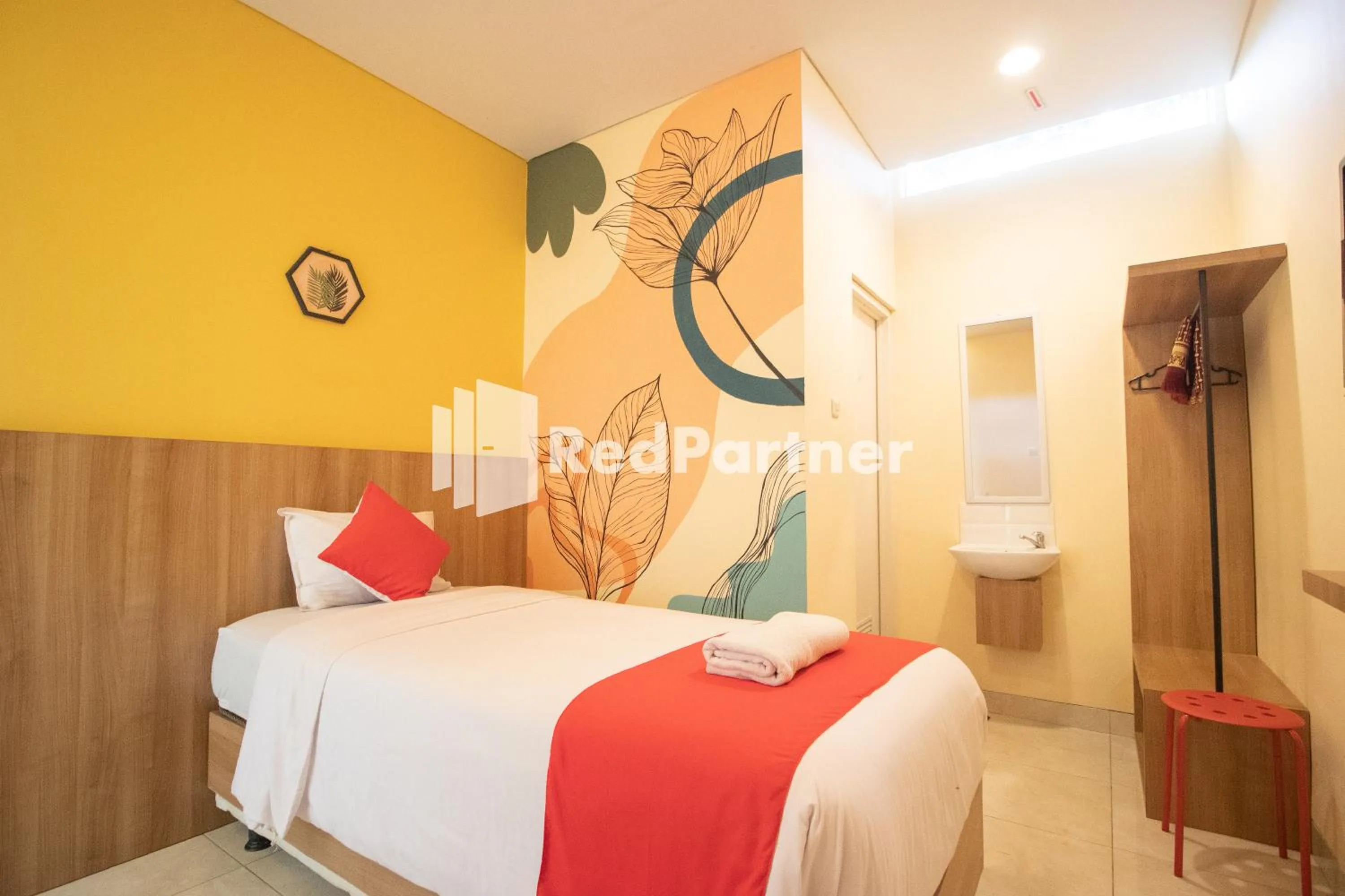 Bedroom, Bed in Griya Damai Syariah Yogyakarta Mitra RedDoorz