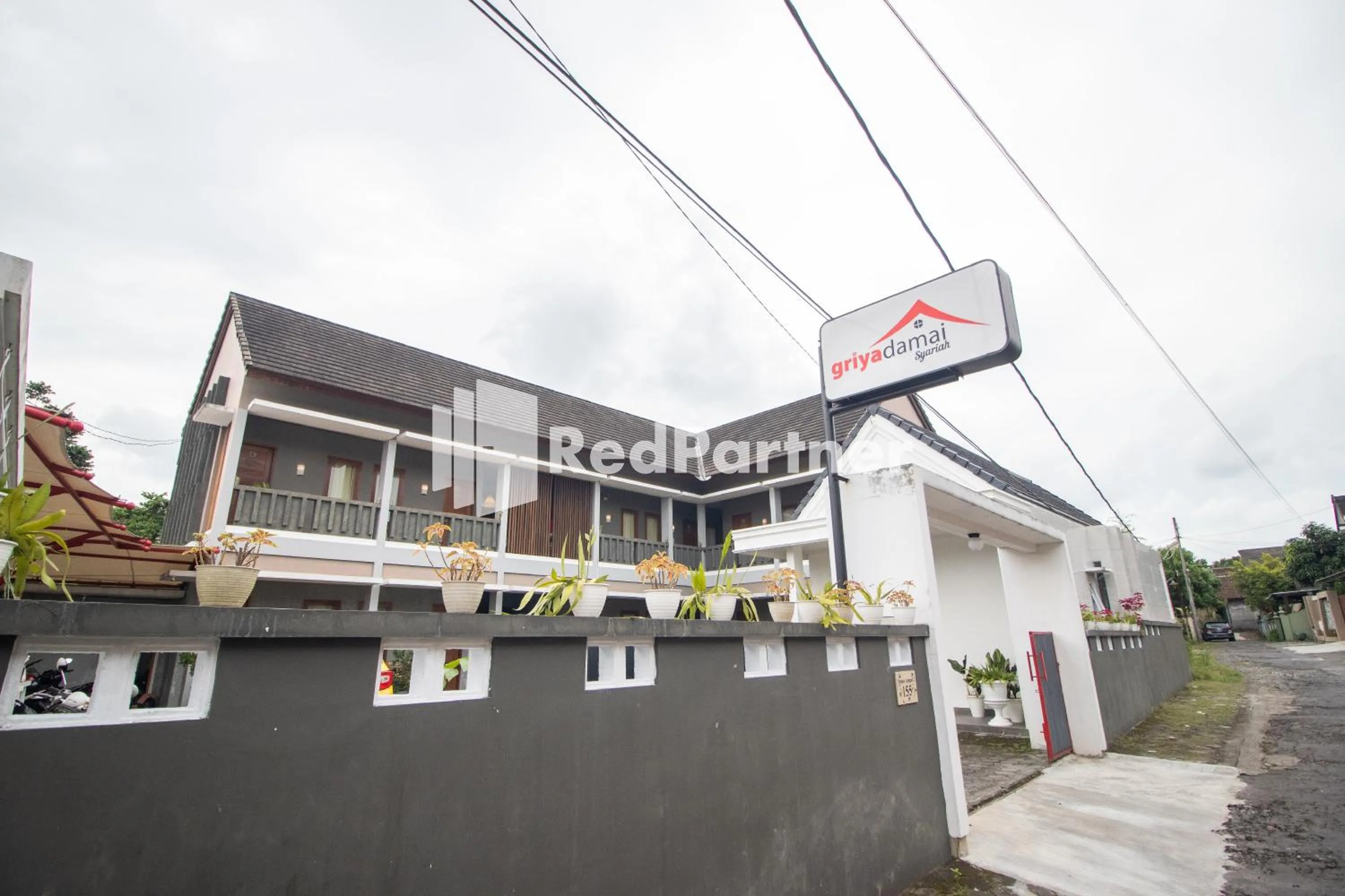 Property building in Griya Damai Syariah Yogyakarta Mitra RedDoorz