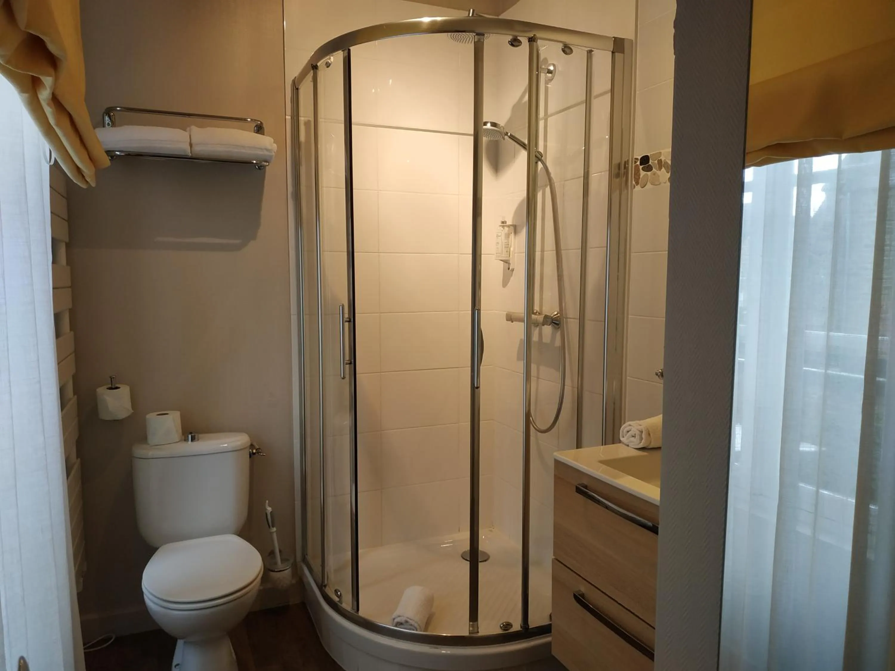 Shower in L'Hôtel Particulier Ascott
