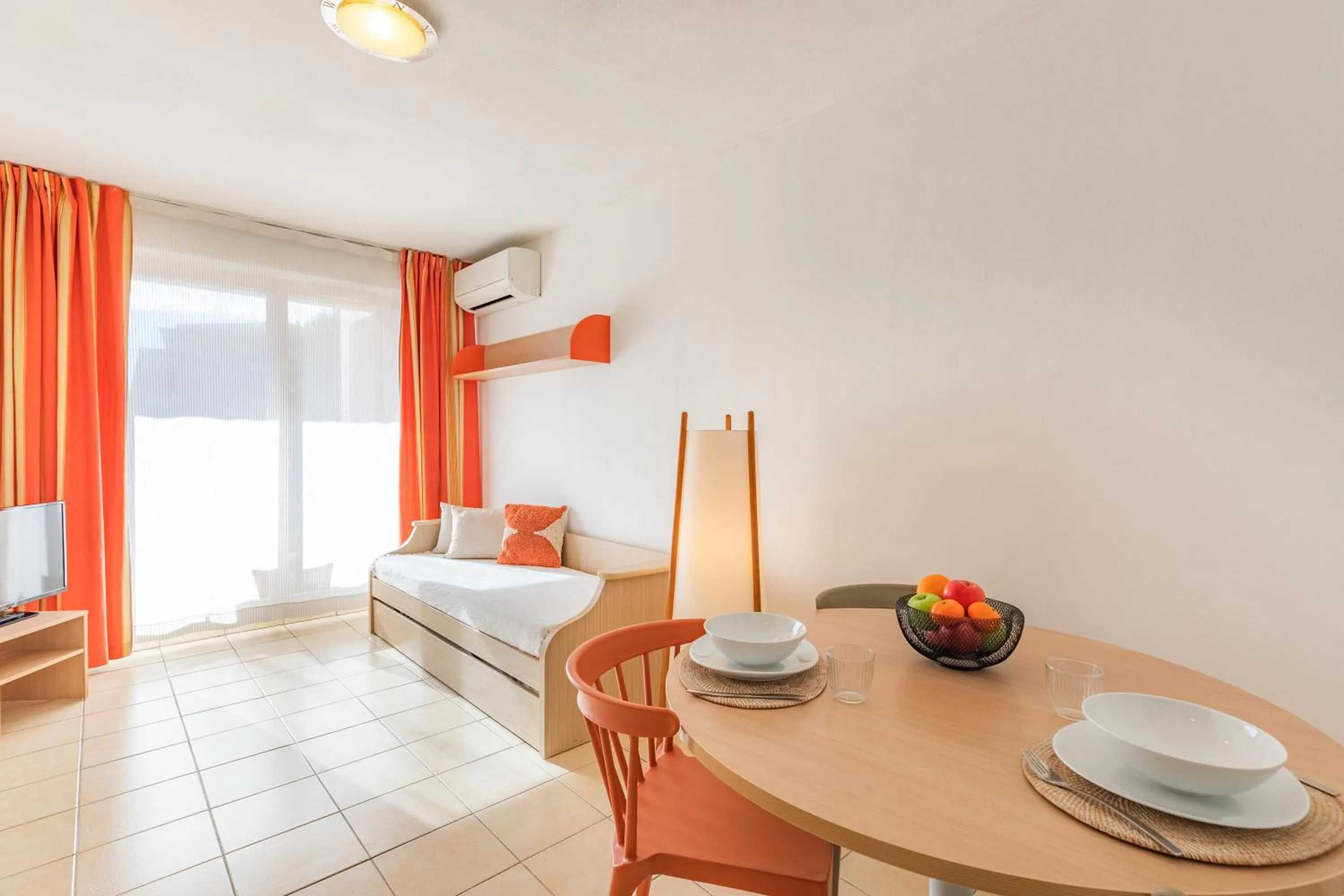 TV and multimedia, Bed in Appart'City Classic Aix-en-Provence - La Duranne