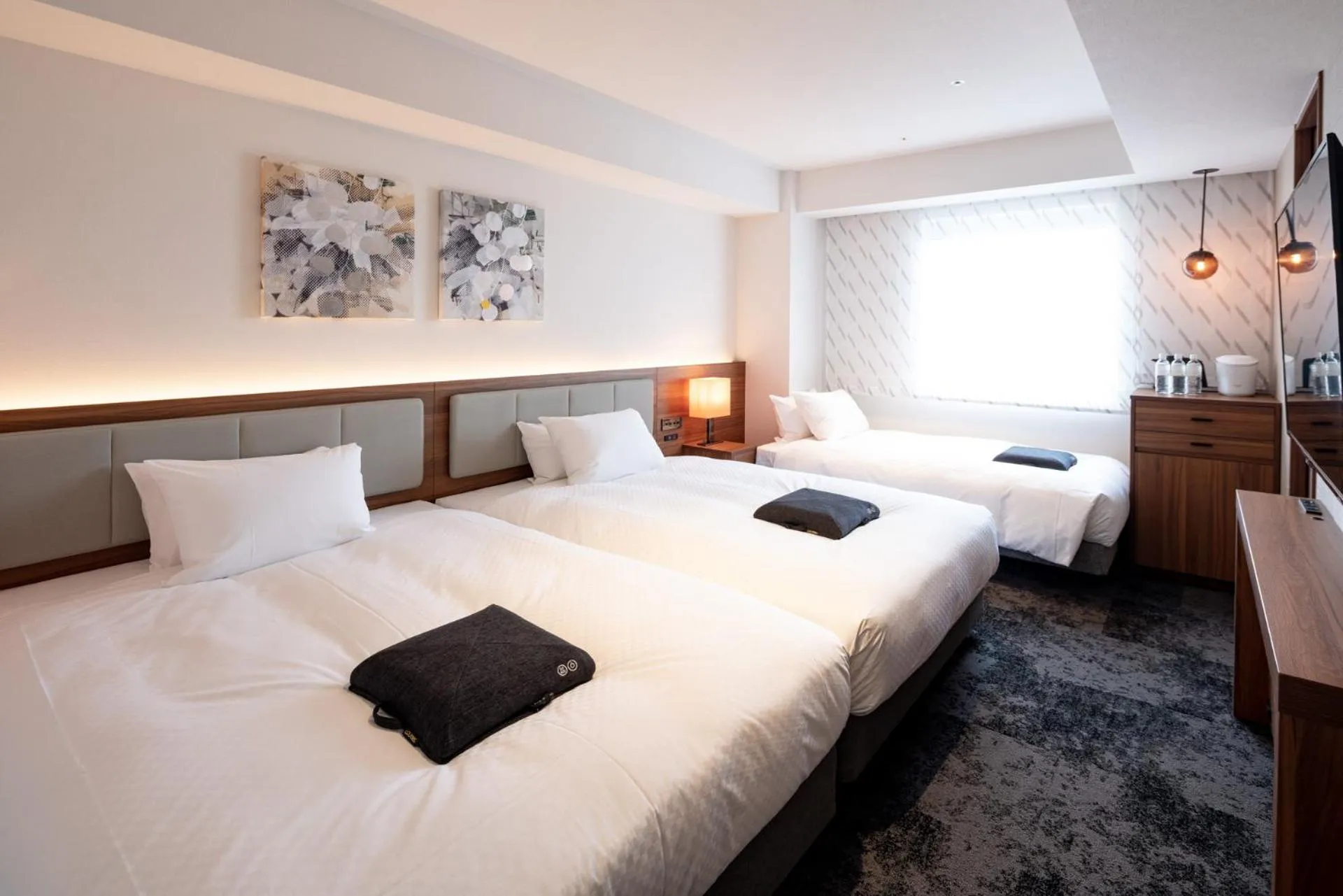 Photo of the whole room, Bed in HOTEL FORZA HAKATAEKI CHIKUSHIGUCHI Ⅱ