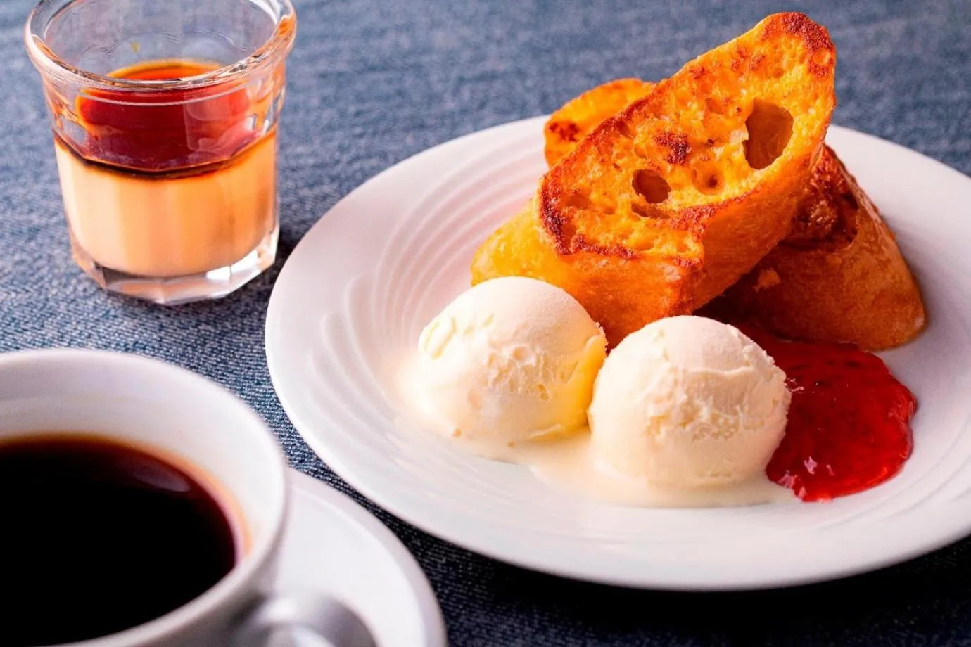 Restaurant/places to eat in HOTEL FORZA HAKATAEKI CHIKUSHIGUCHI Ⅱ