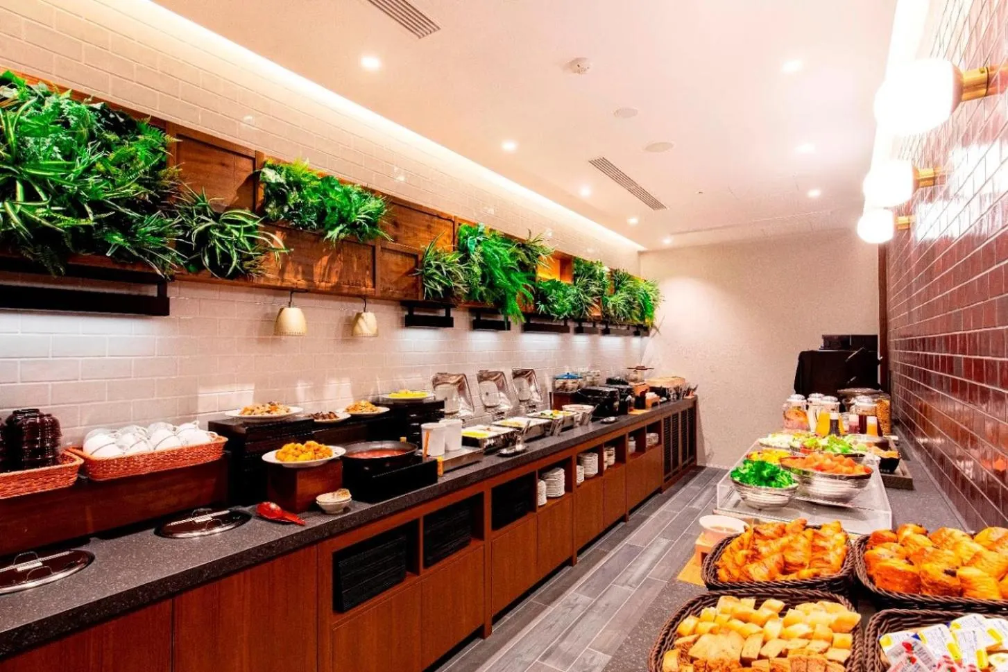 Restaurant/places to eat in HOTEL FORZA HAKATAEKI CHIKUSHIGUCHI Ⅱ