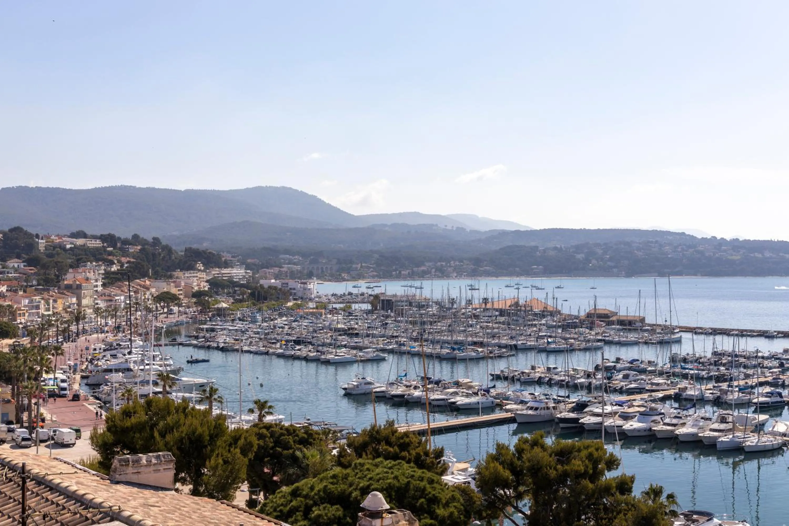 City view in Thalazur Bandol Ile Rousse - Hôtel & Spa