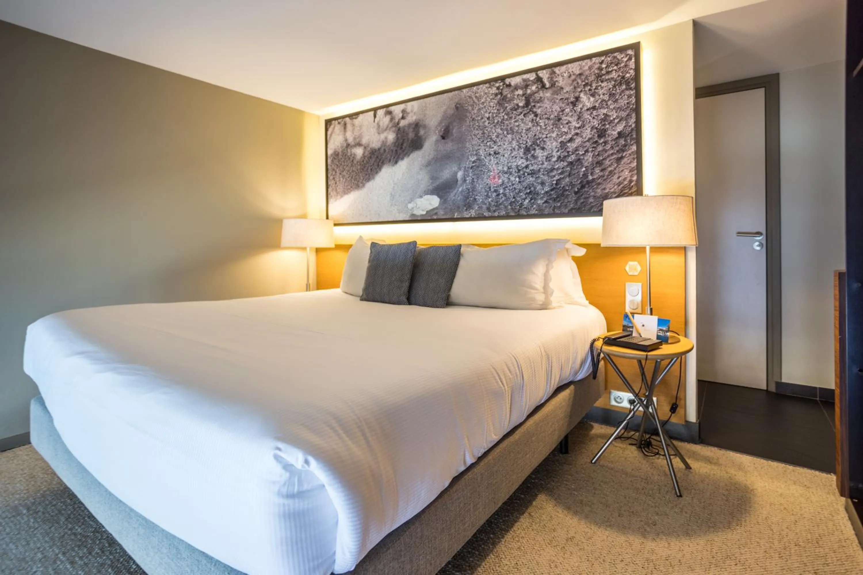 Photo of the whole room, Bed in Thalazur Bandol Ile Rousse - Hôtel & Spa