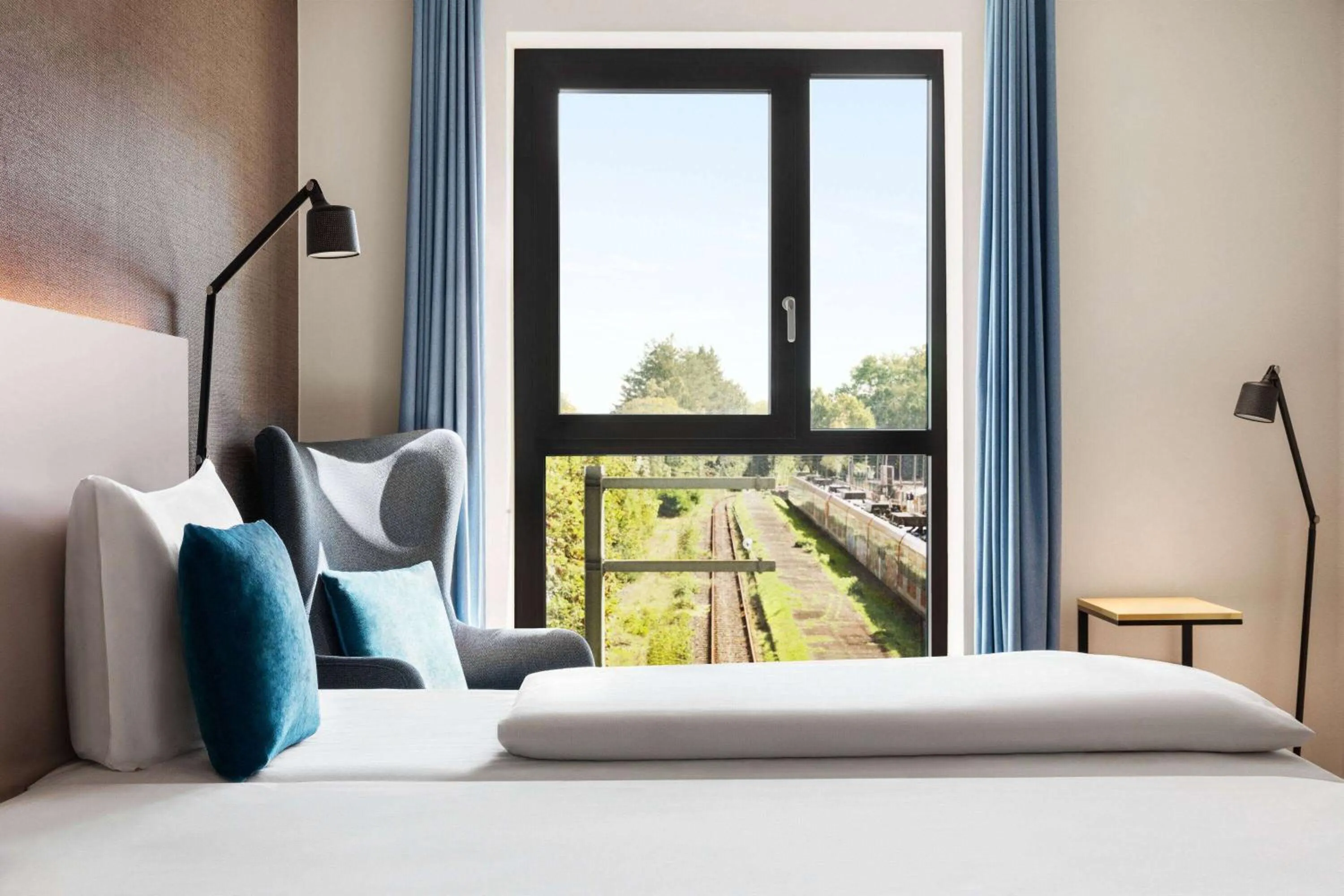 Photo of the whole room, Bed in Vienna House by Wyndham MQ Kronberg