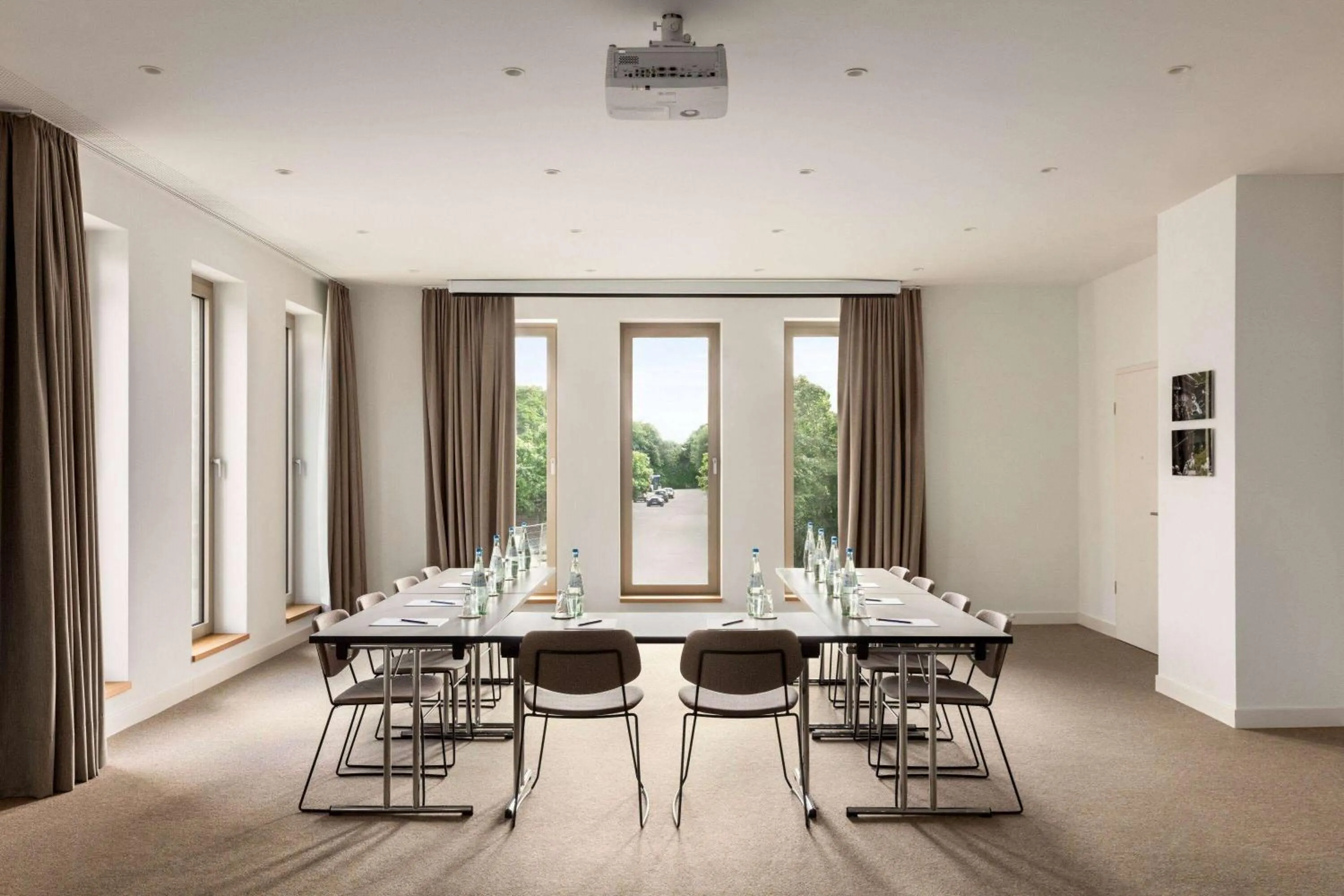 Meeting/conference room in Vienna House by Wyndham MQ Kronberg