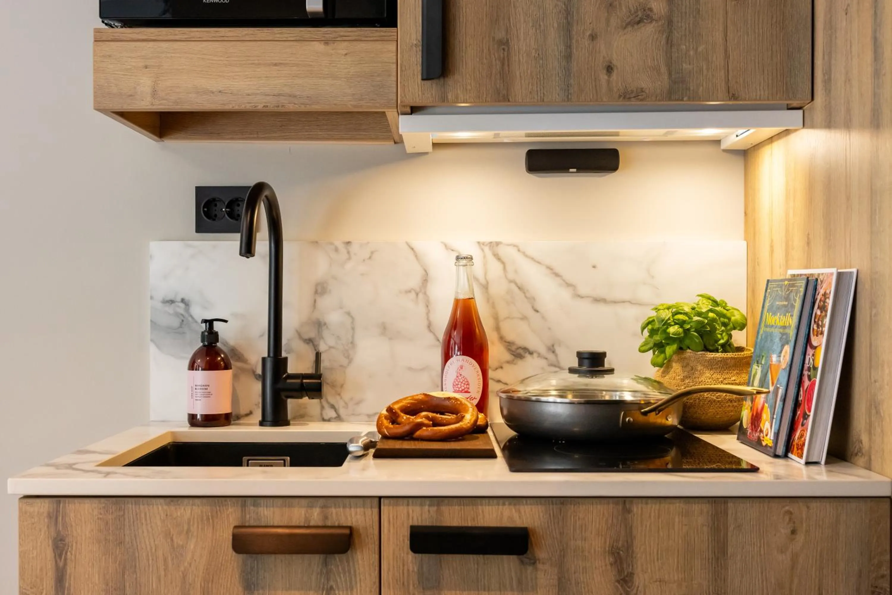 Kitchen or kitchenette in Stryn House Hotel