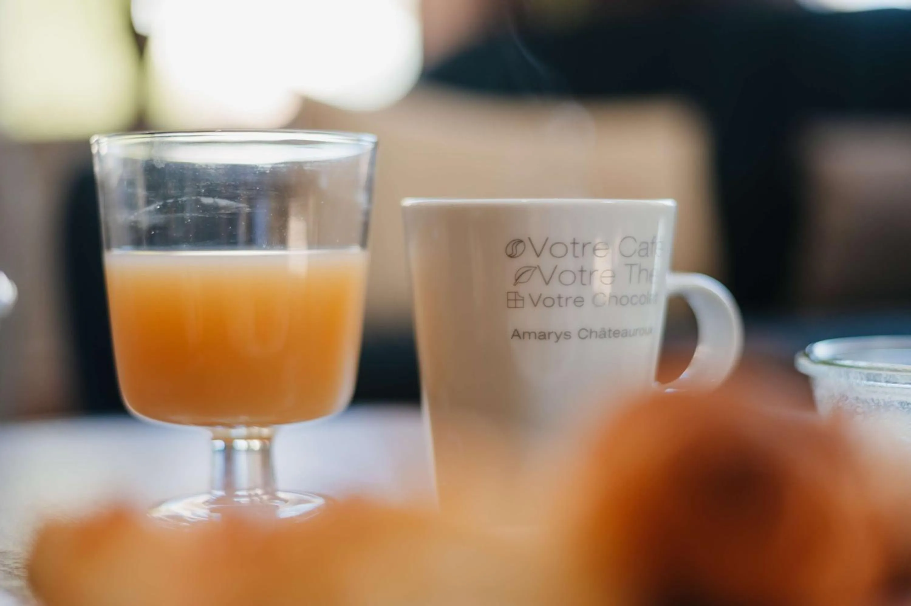 Restaurant/places to eat in Sure Hotel by Best Western Châteauroux