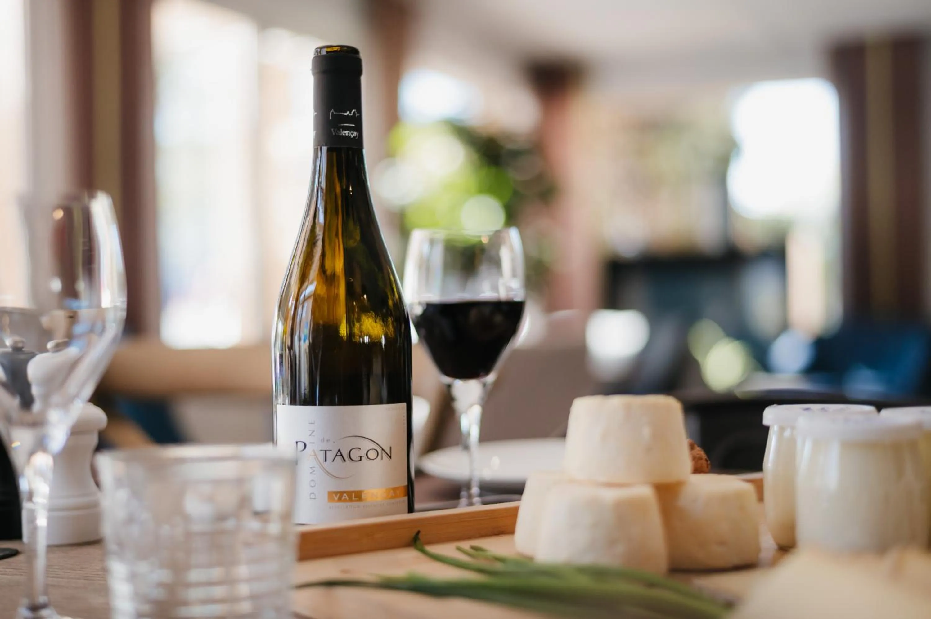 Restaurant/places to eat in Sure Hotel by Best Western Châteauroux