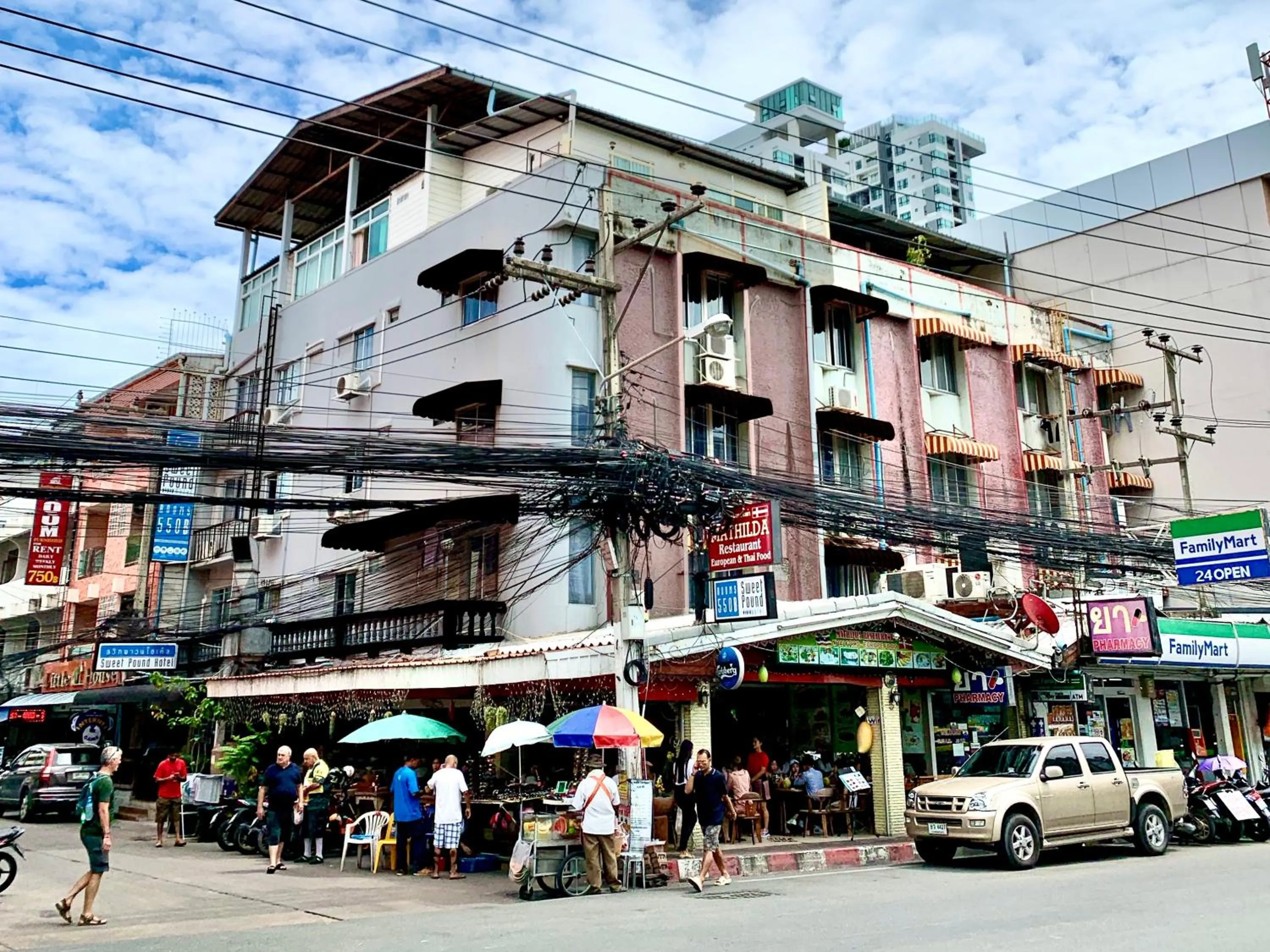 Property building in Sweet Pound Hotel