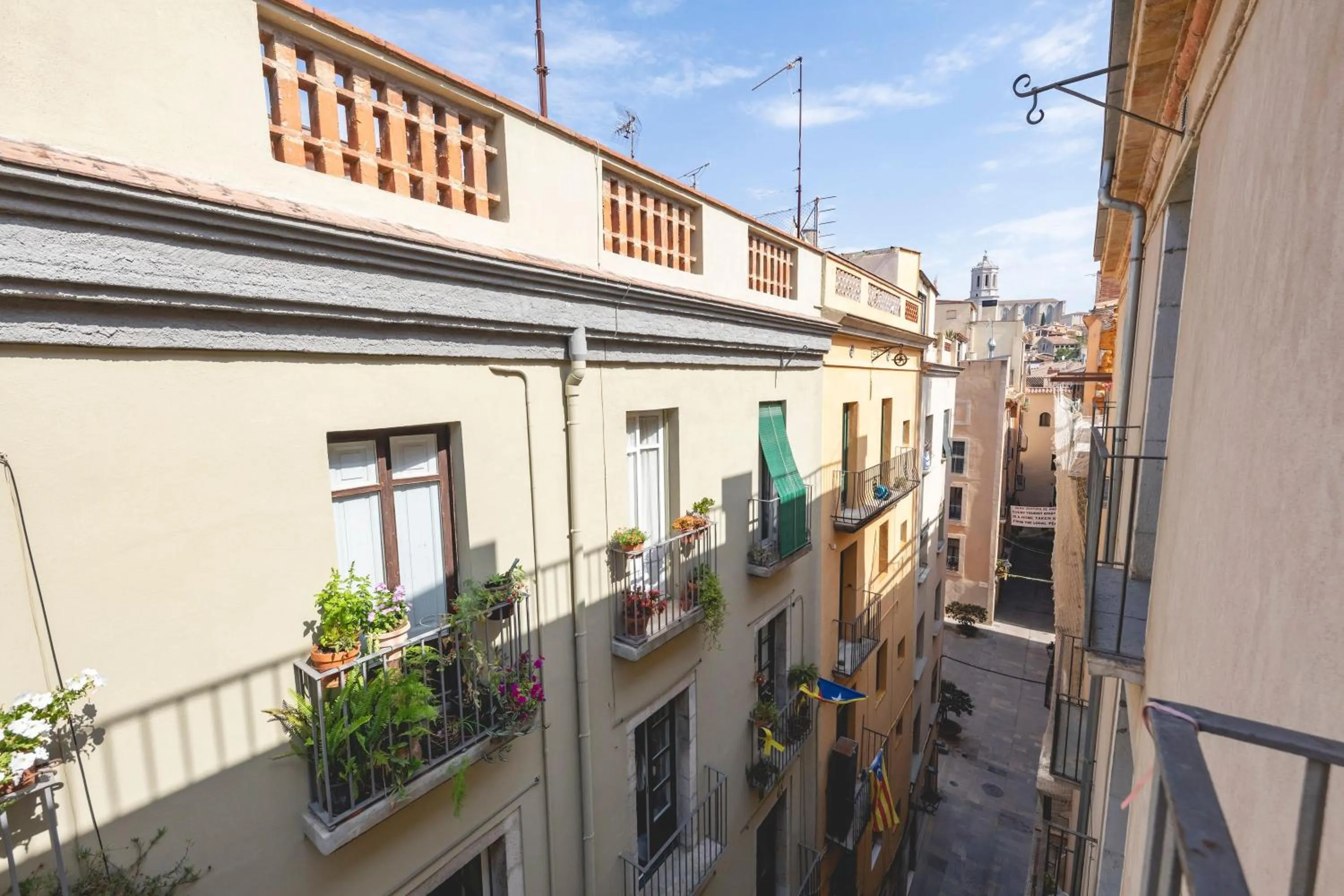 Neighbourhood in Bravissimo Mercaders 6