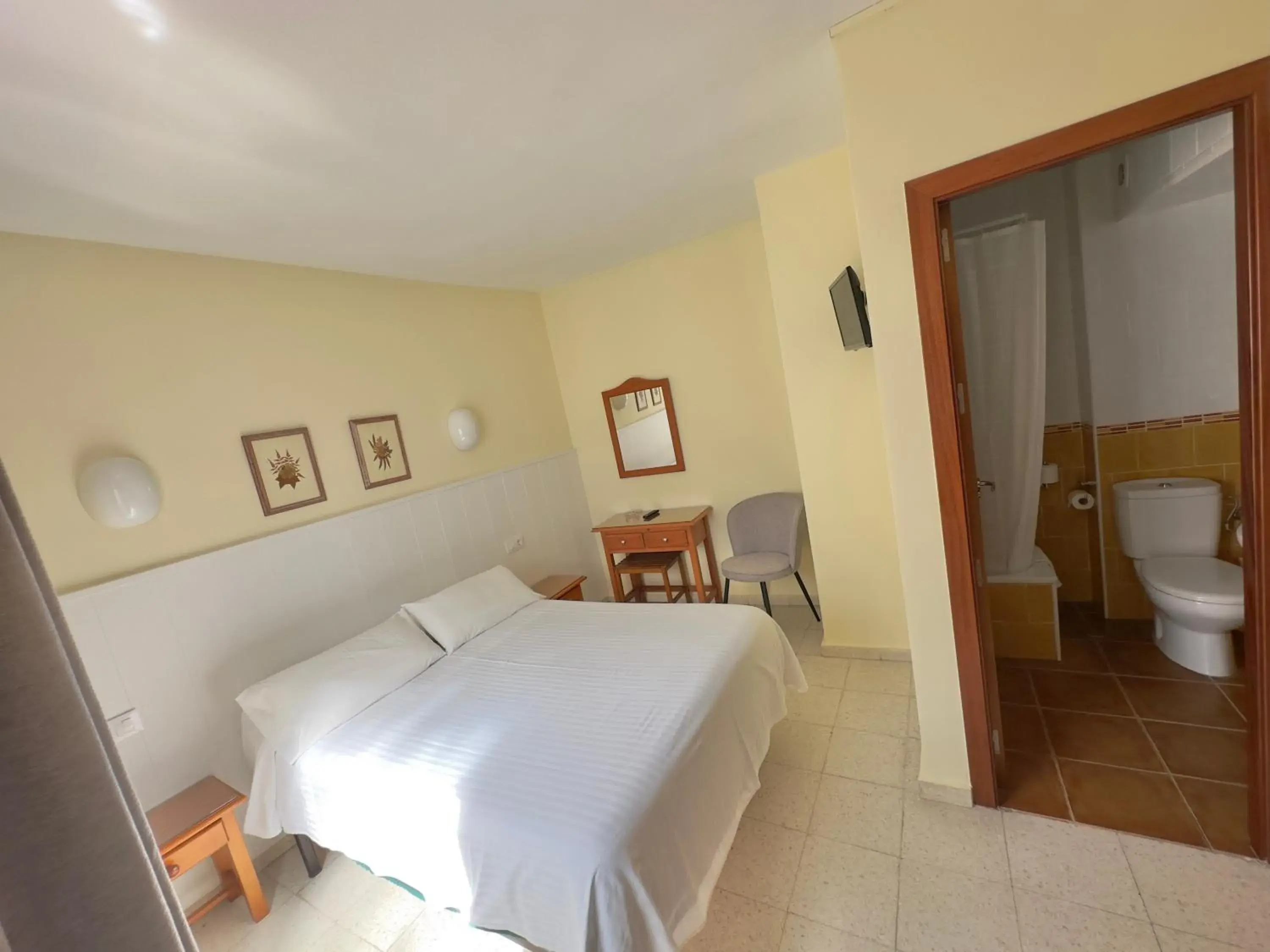 Standard Single Room - single occupancy in Hotel Cabello Standard Single Room - single occupancy in Hotel Cabello