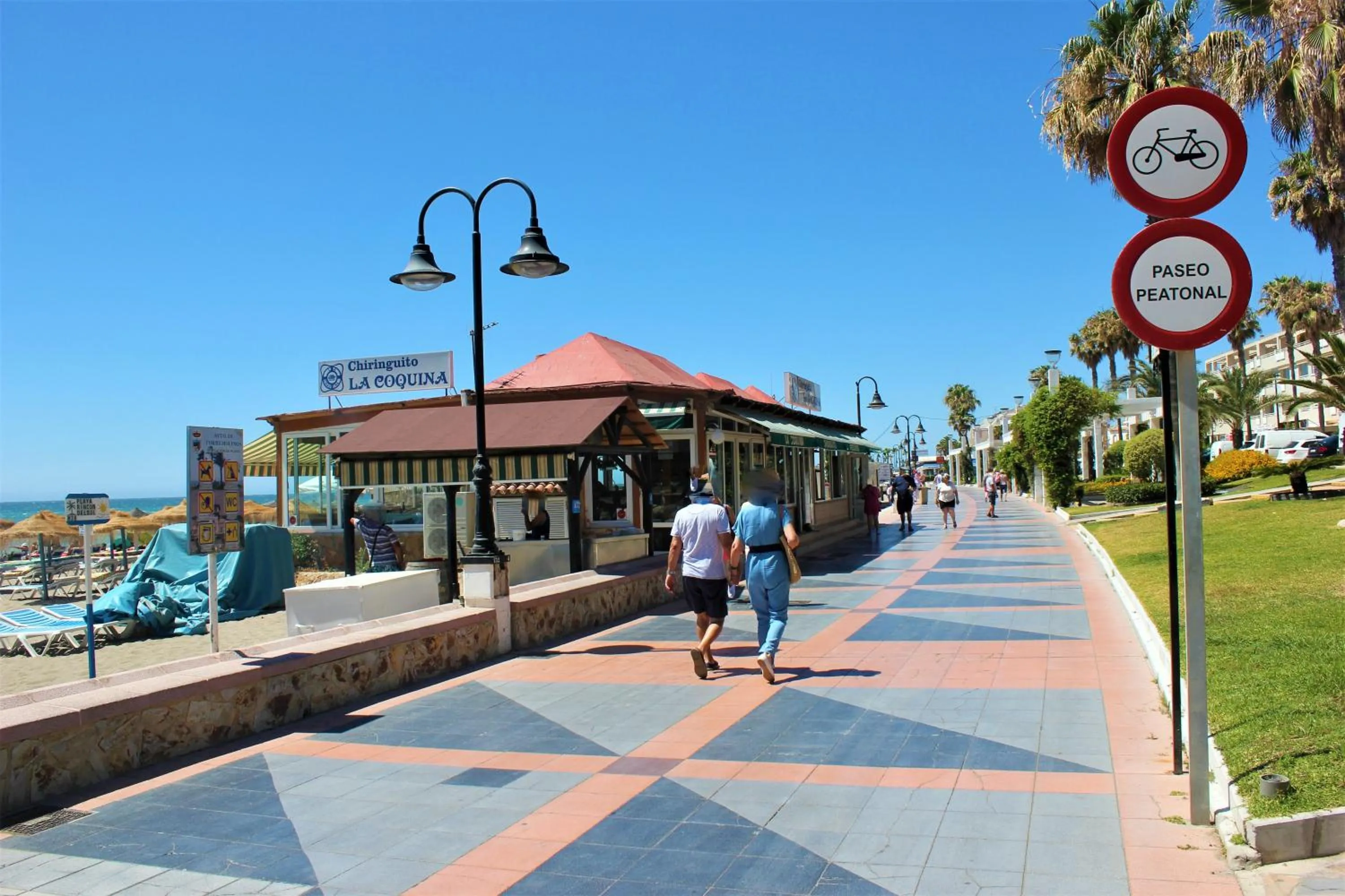 People in Hotel Cabello