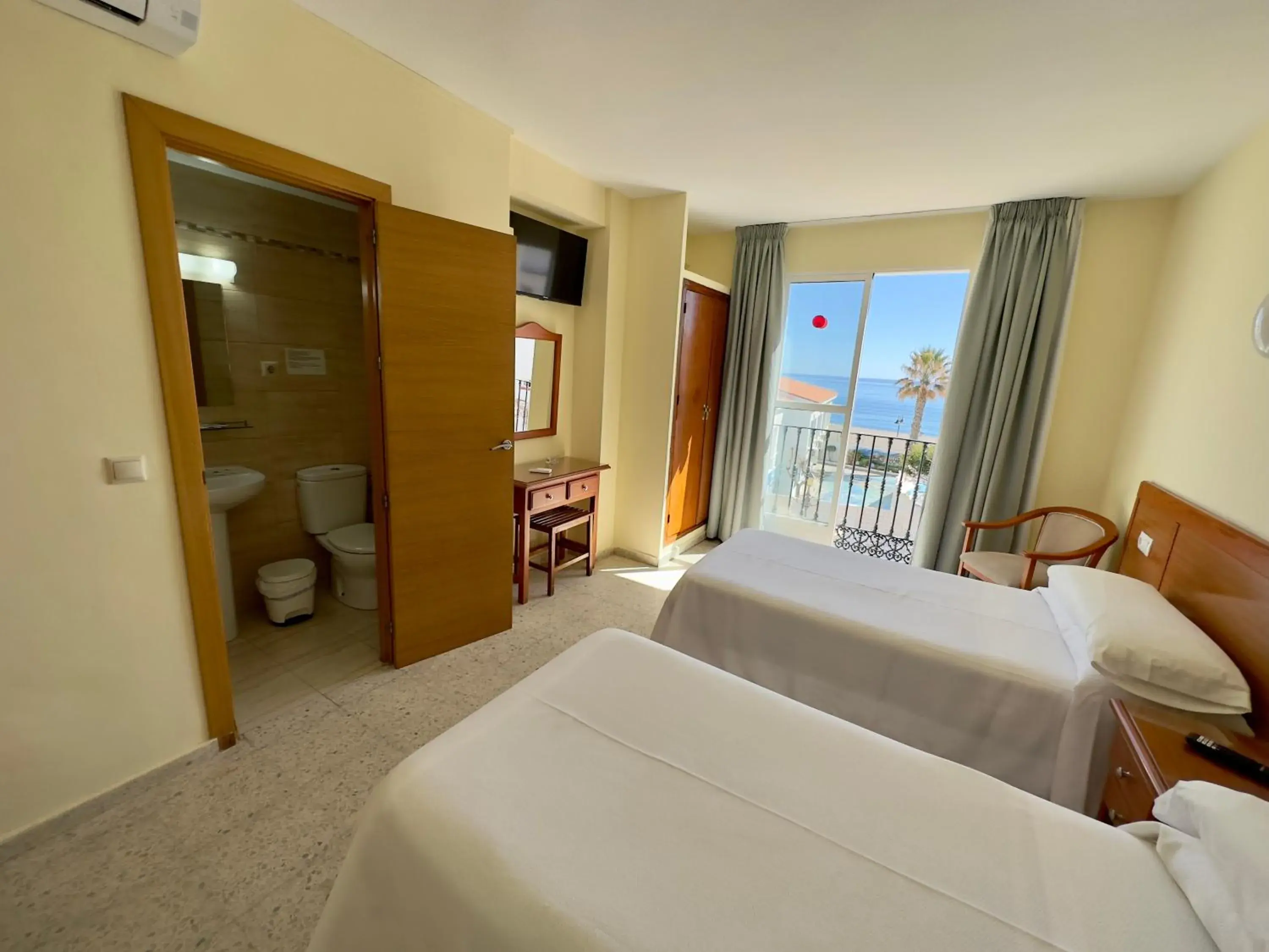 Double or Twin Room with Sea View in Hotel Cabello Double or Twin Room with Sea View in Hotel Cabello