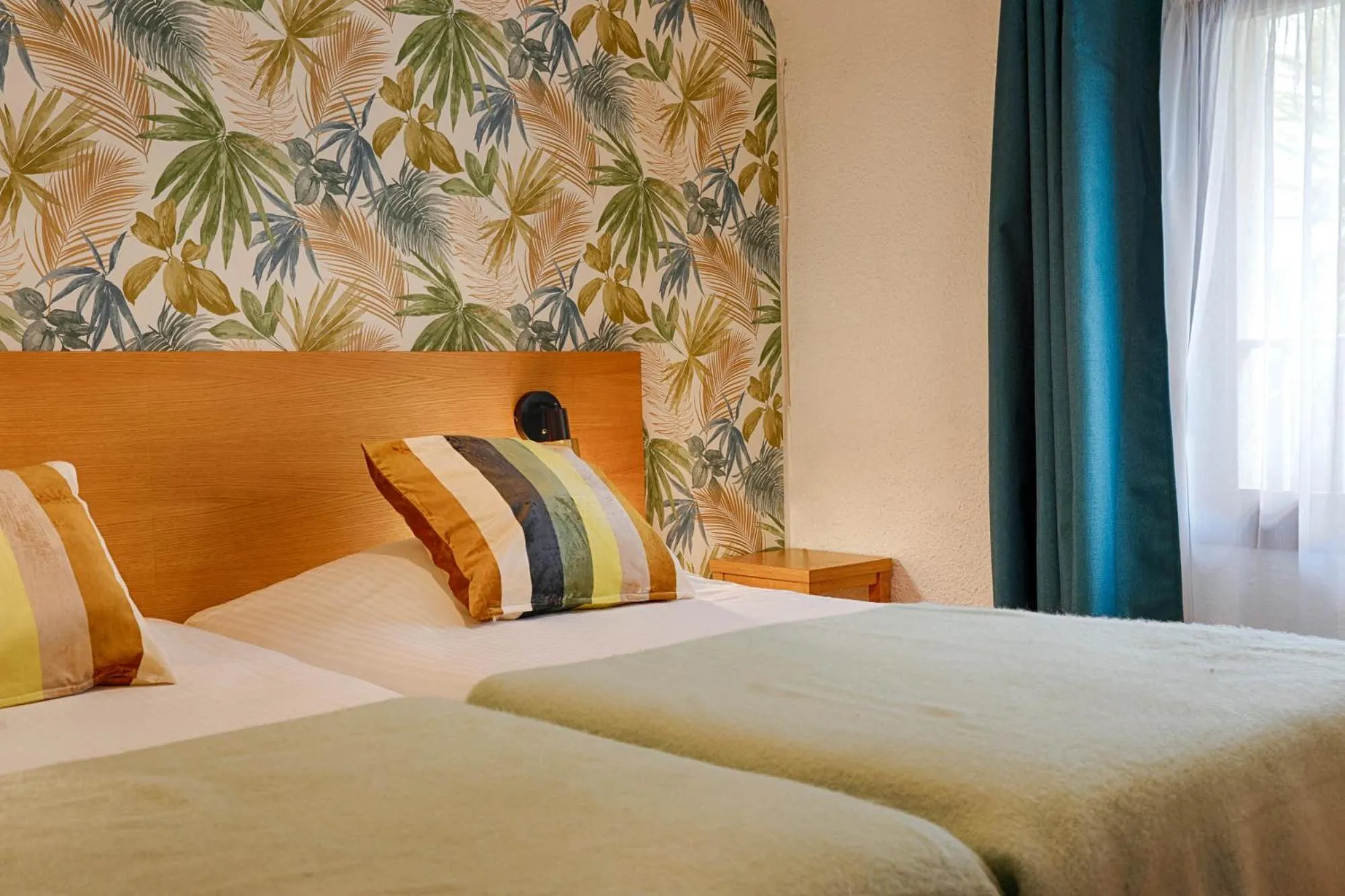 Bed in Hotel Le Branhoc - Brit Hotel Auray