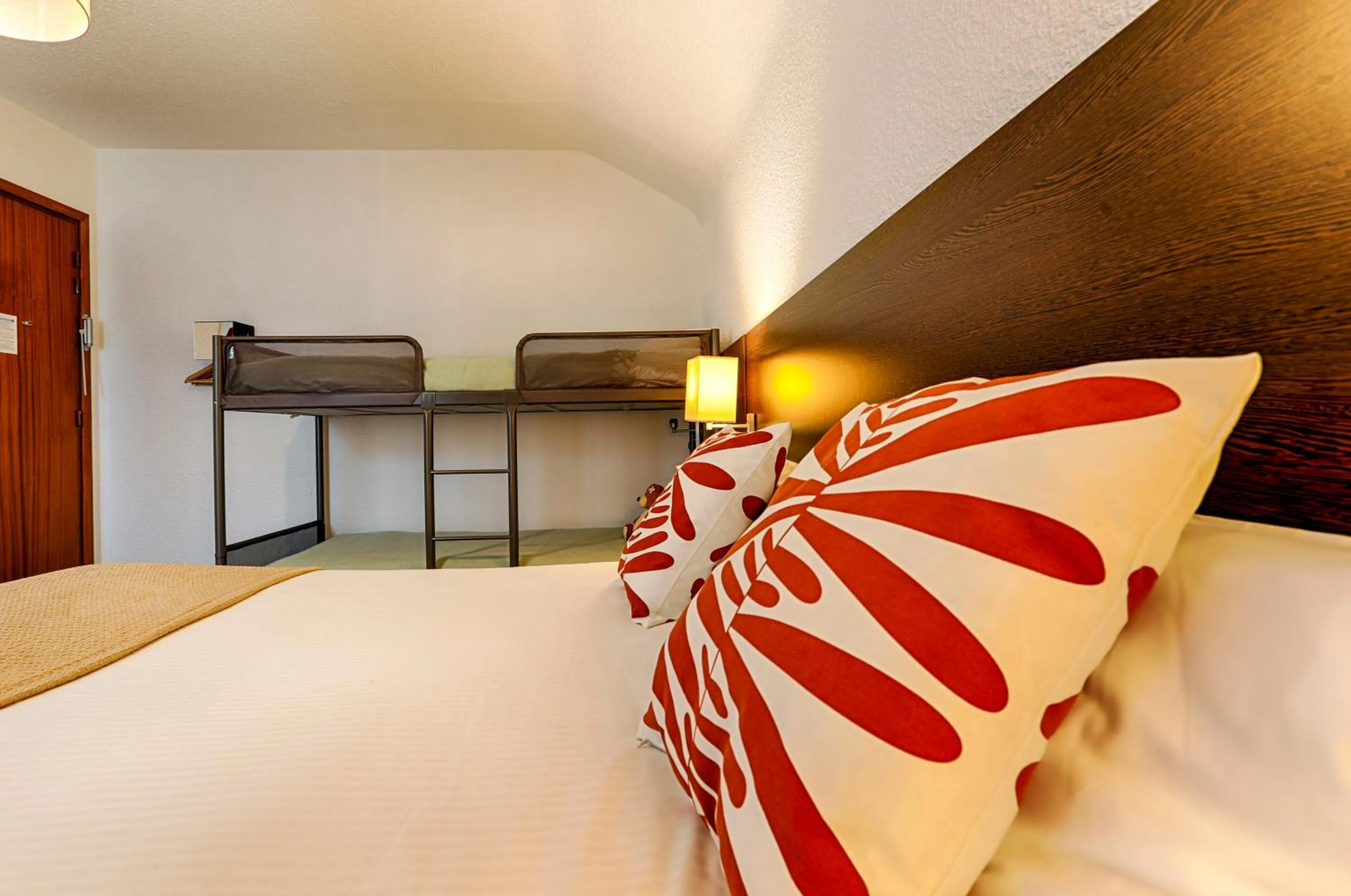 Bed in Hotel Le Branhoc - Brit Hotel Auray