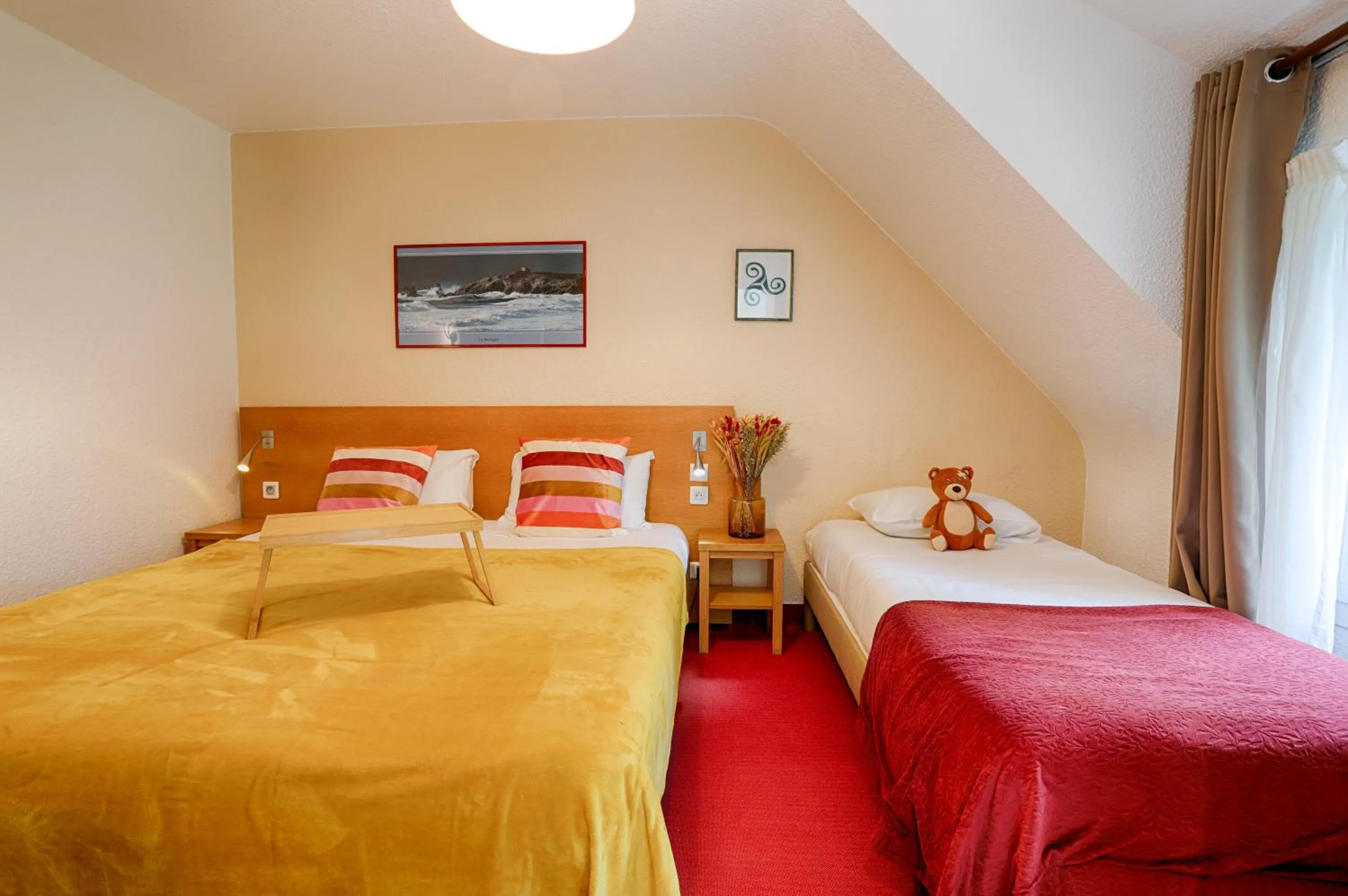 Bed in Hotel Le Branhoc - Brit Hotel Auray