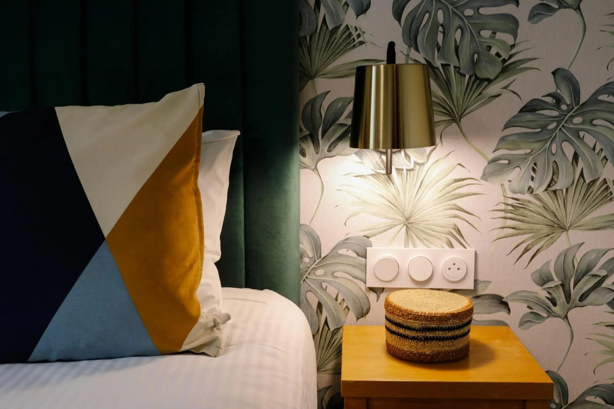 Bedroom, Bed in Hotel Le Branhoc - Brit Hotel Auray