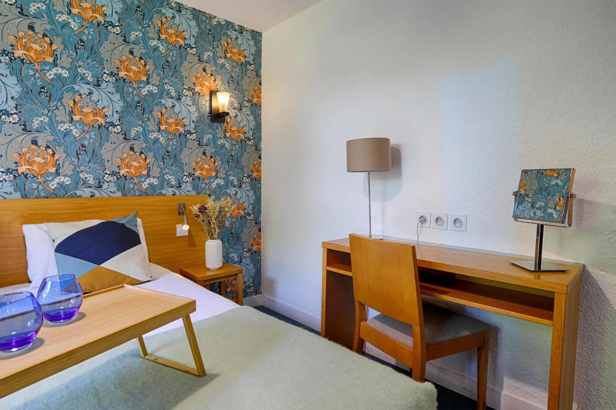 Bed in Hotel Le Branhoc - Brit Hotel Auray