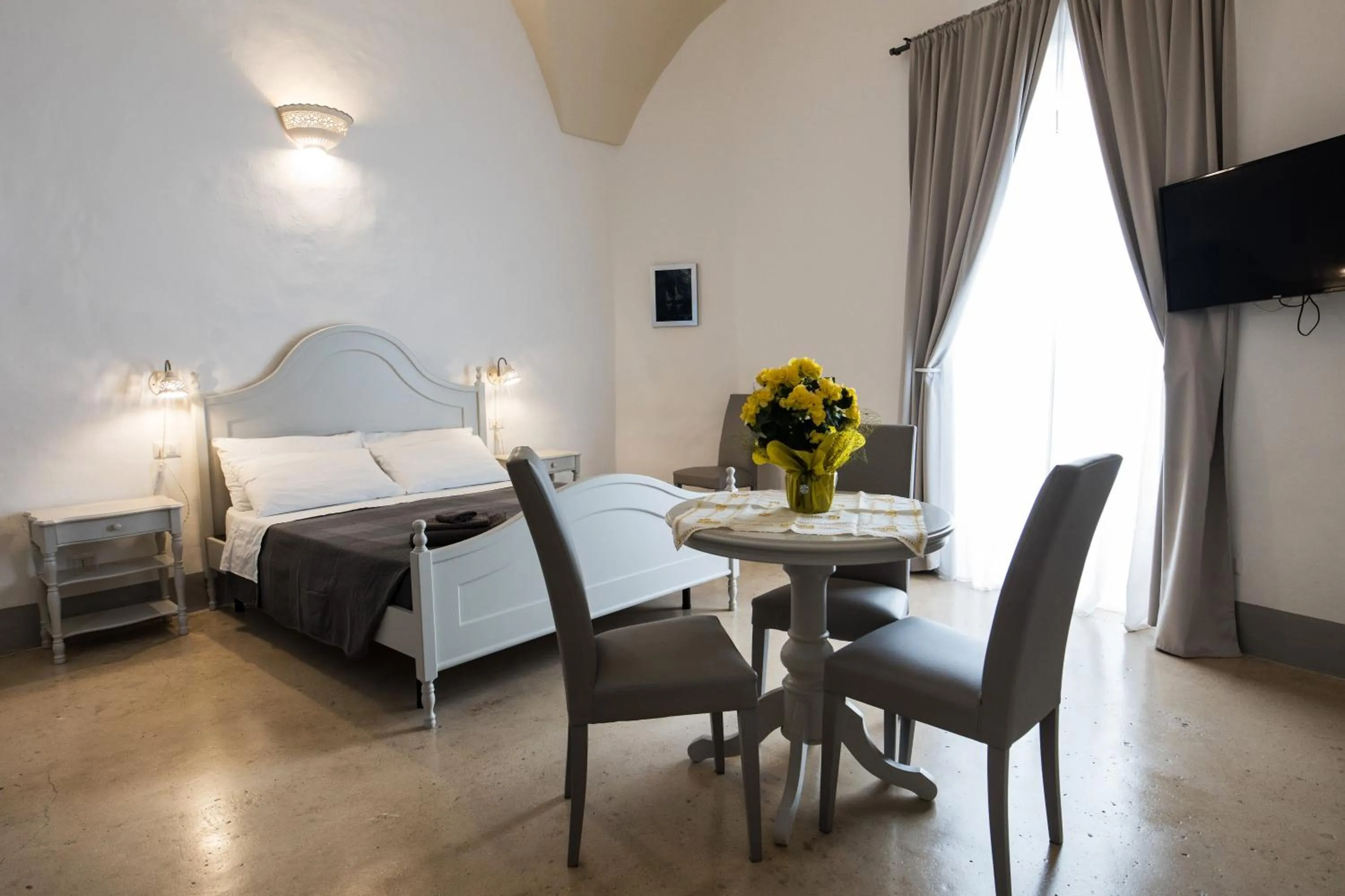 TV and multimedia in Le Finestre Su Porta Carrese - Luxury Rooms