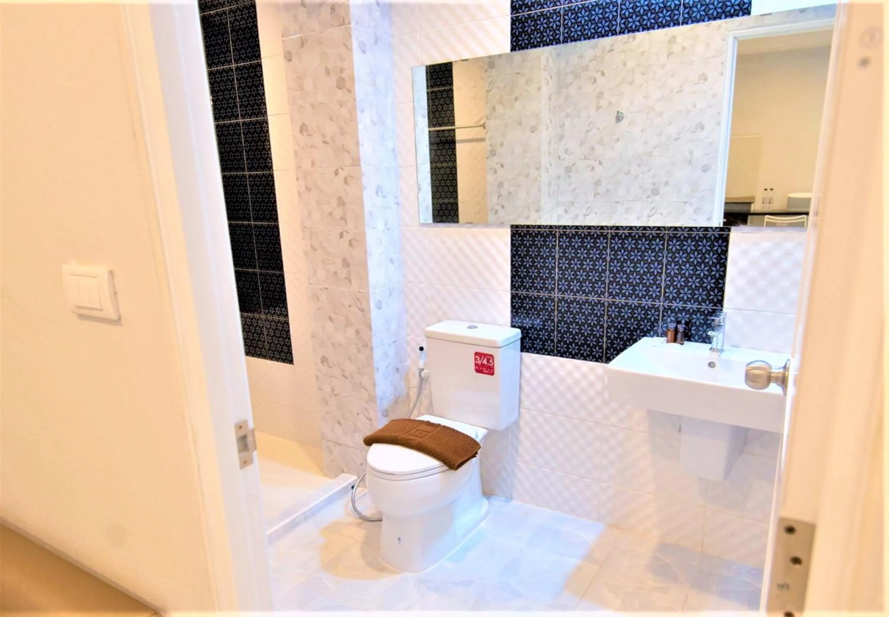 Bathroom in J2 Residence Chiang Rai