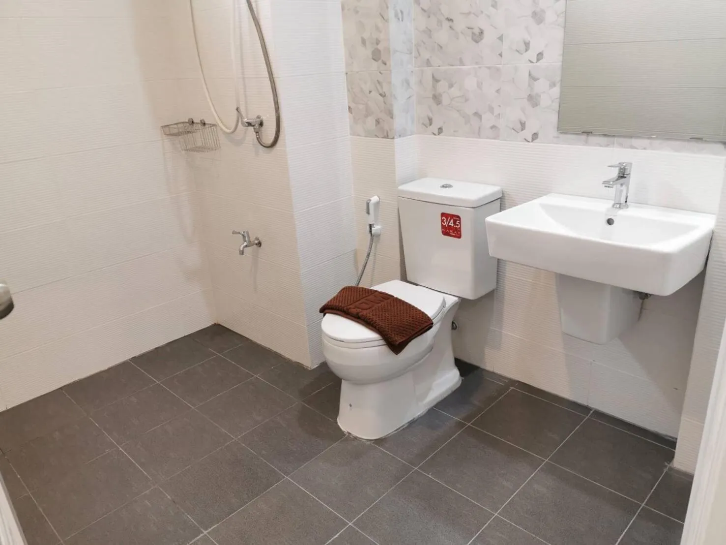 Bathroom in J2 Residence Chiang Rai