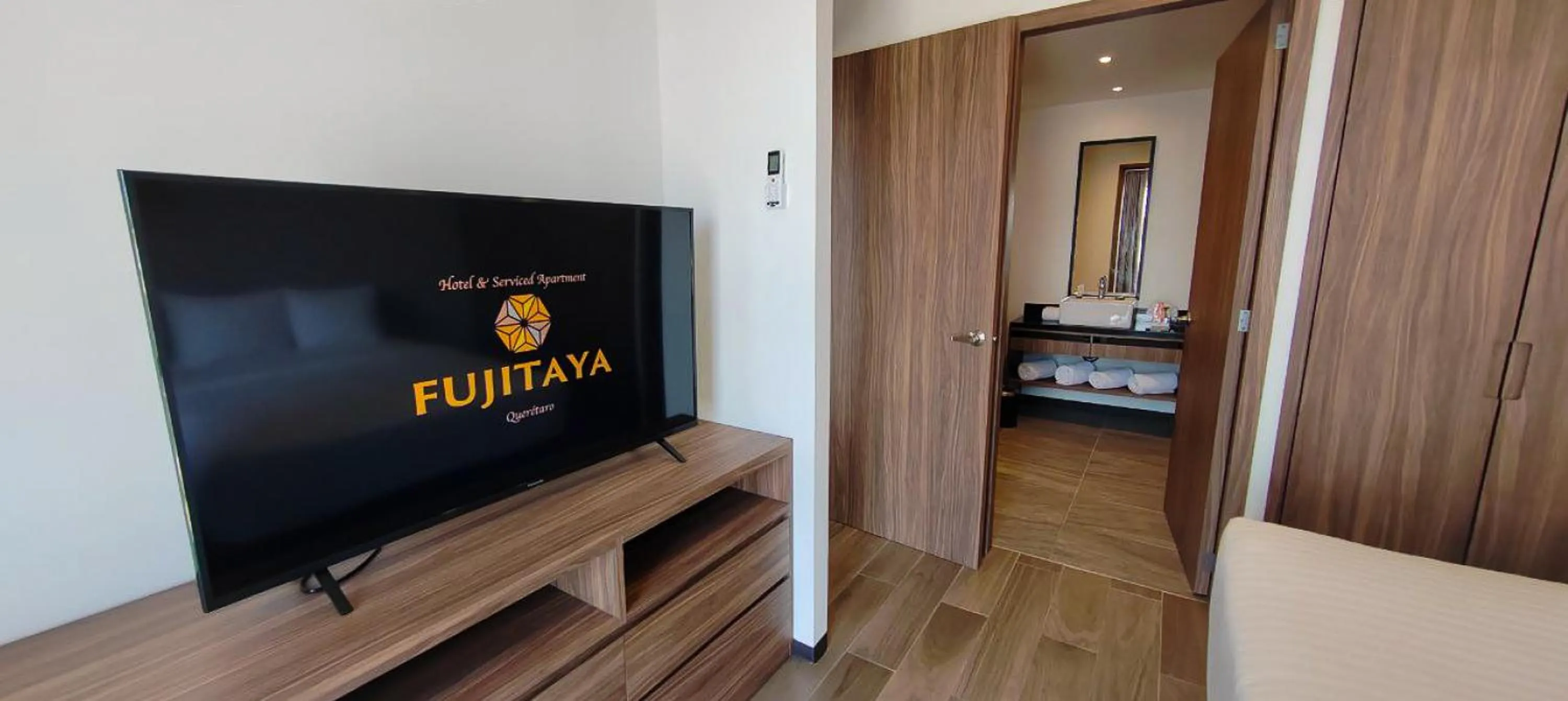 TV and multimedia in FUJITAYA Querétaro