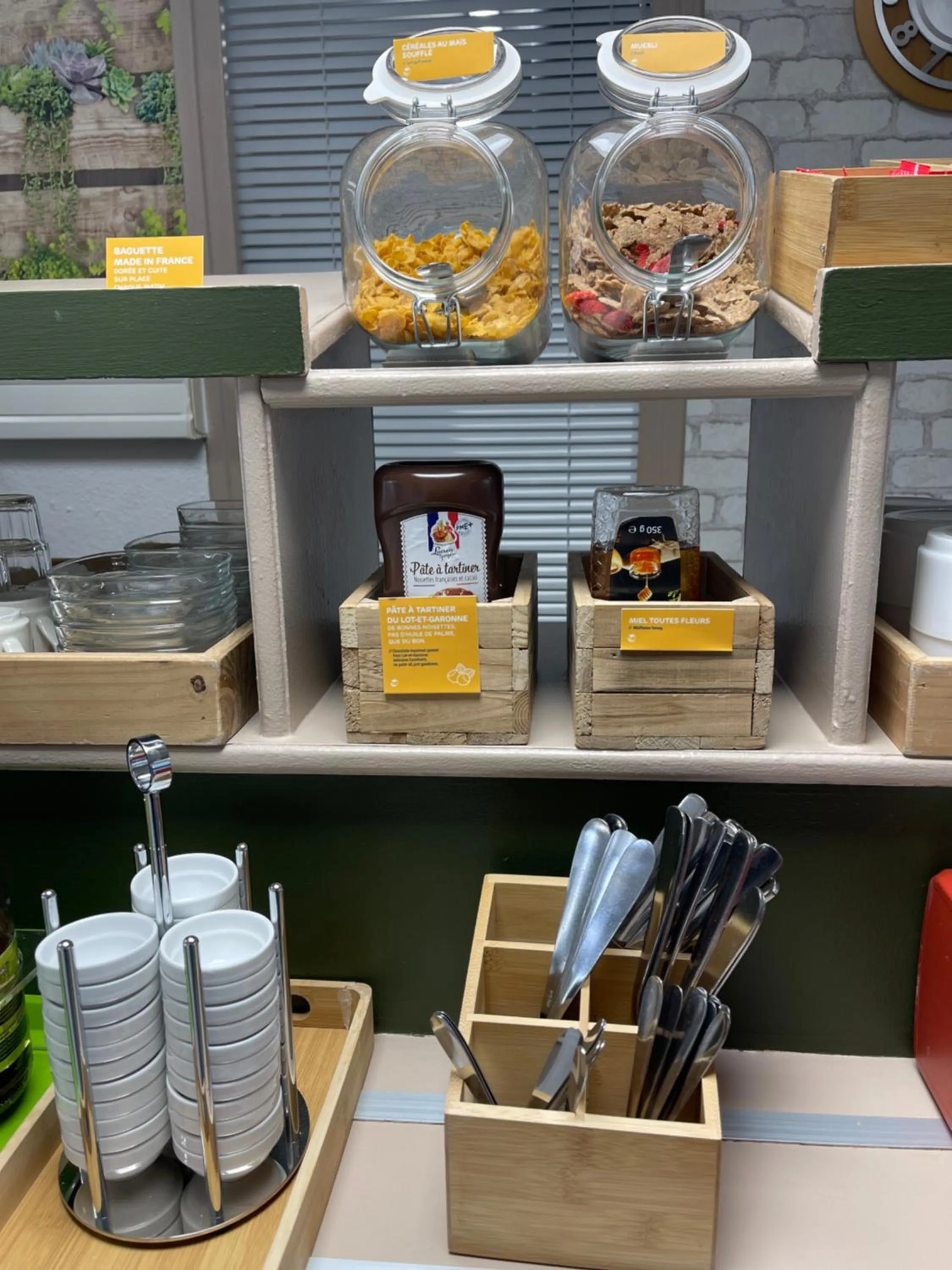 Buffet breakfast in Premiere Classe Amiens Est - Glisy