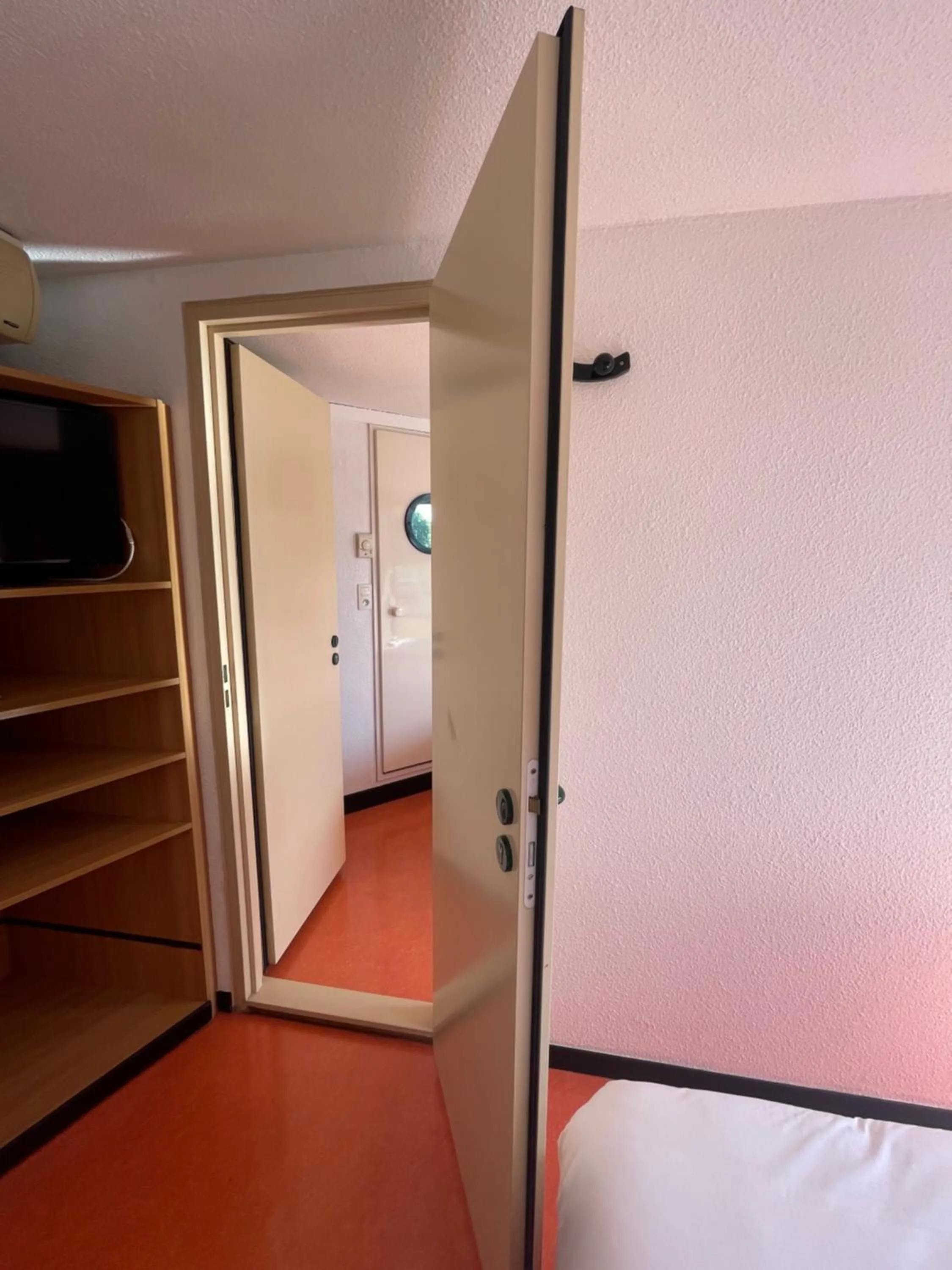 Bedroom in Premiere Classe Amiens Est - Glisy