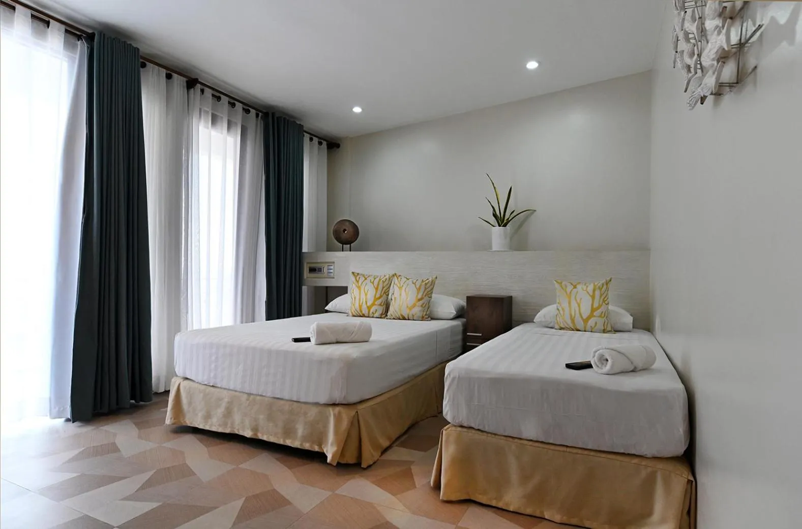 Bed in Oslob Whale Shark Resort