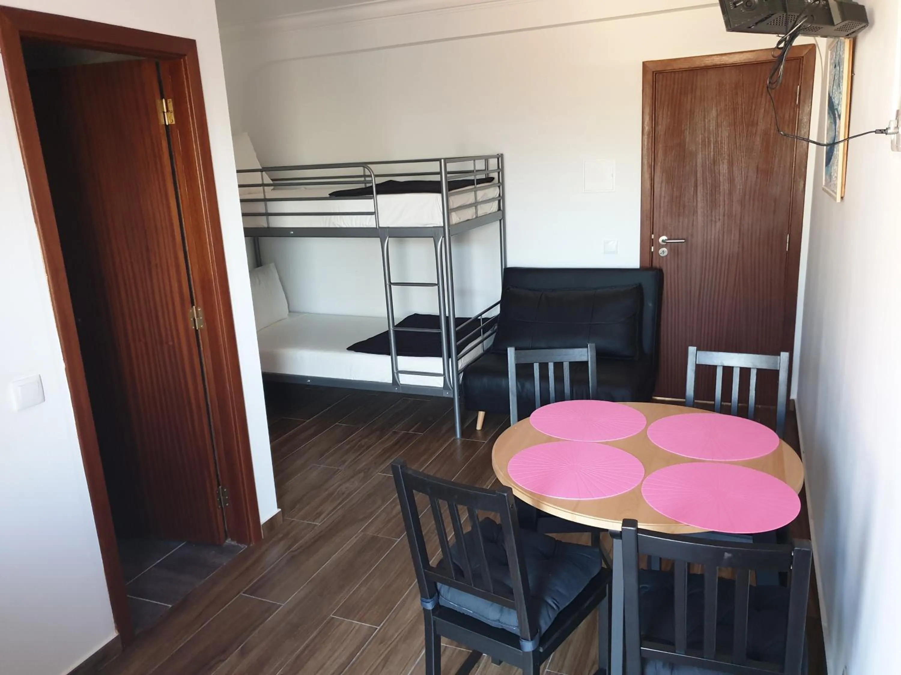 OceanOasis Residences Suites