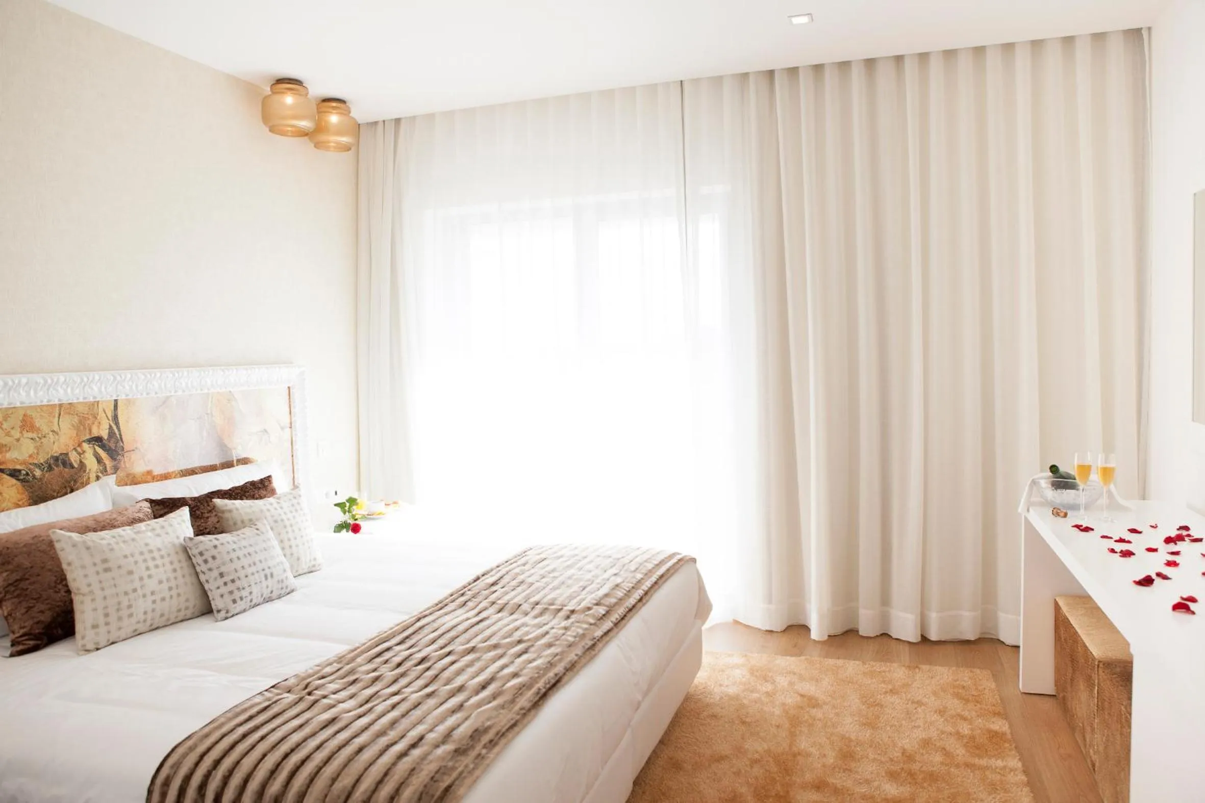 Photo of the whole room, Bed in Lam Hotel Villa Aljustrel