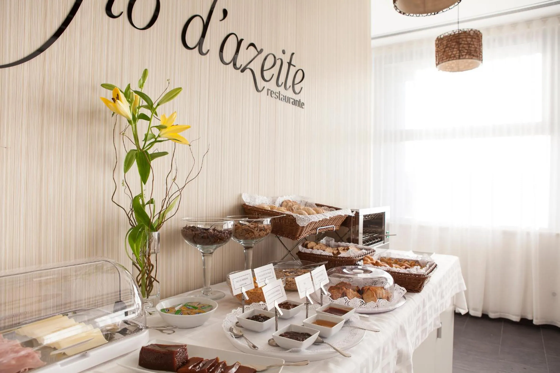 Restaurant/places to eat in Lam Hotel Villa Aljustrel