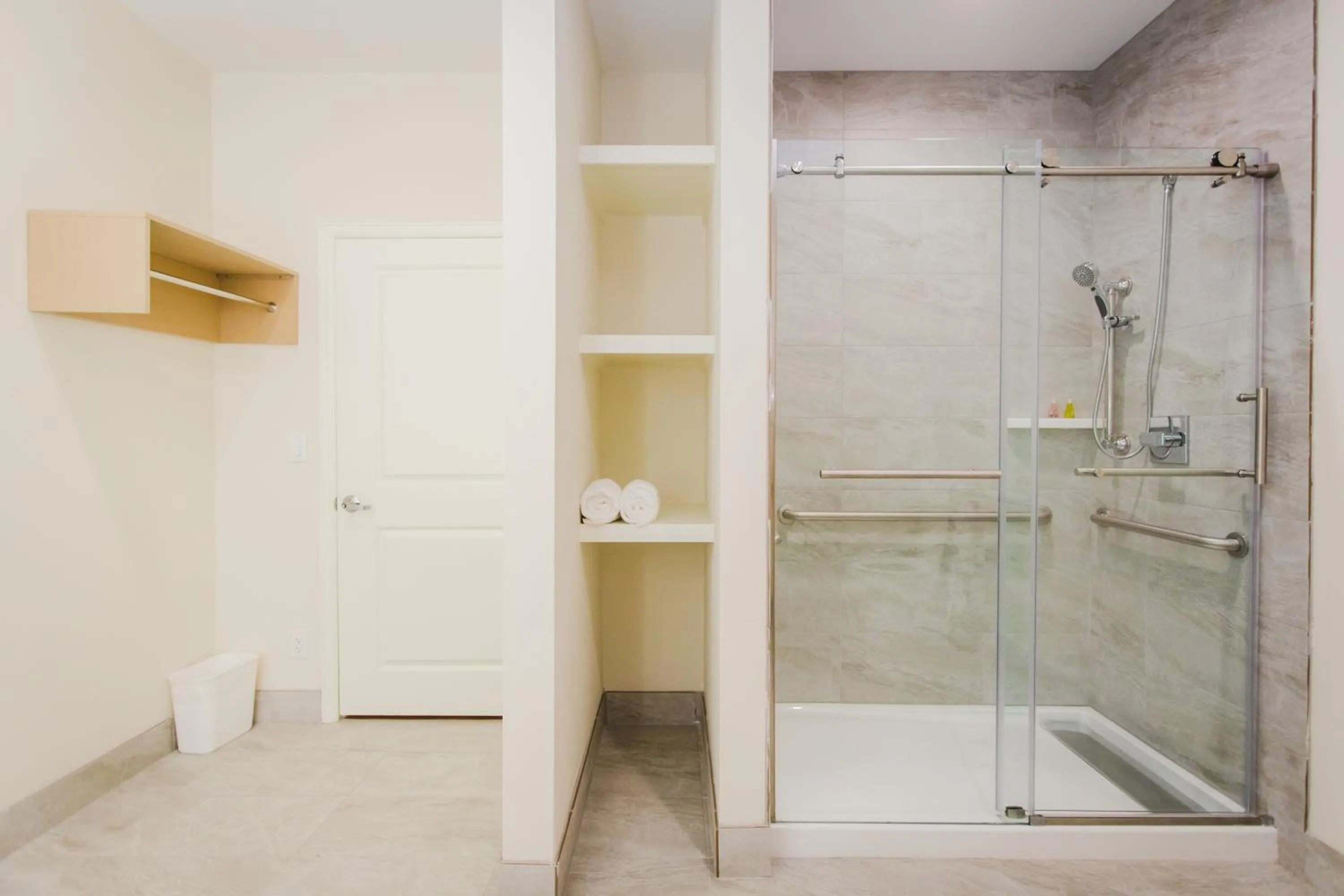 Bathroom in Palace Inn Blue Federal Road