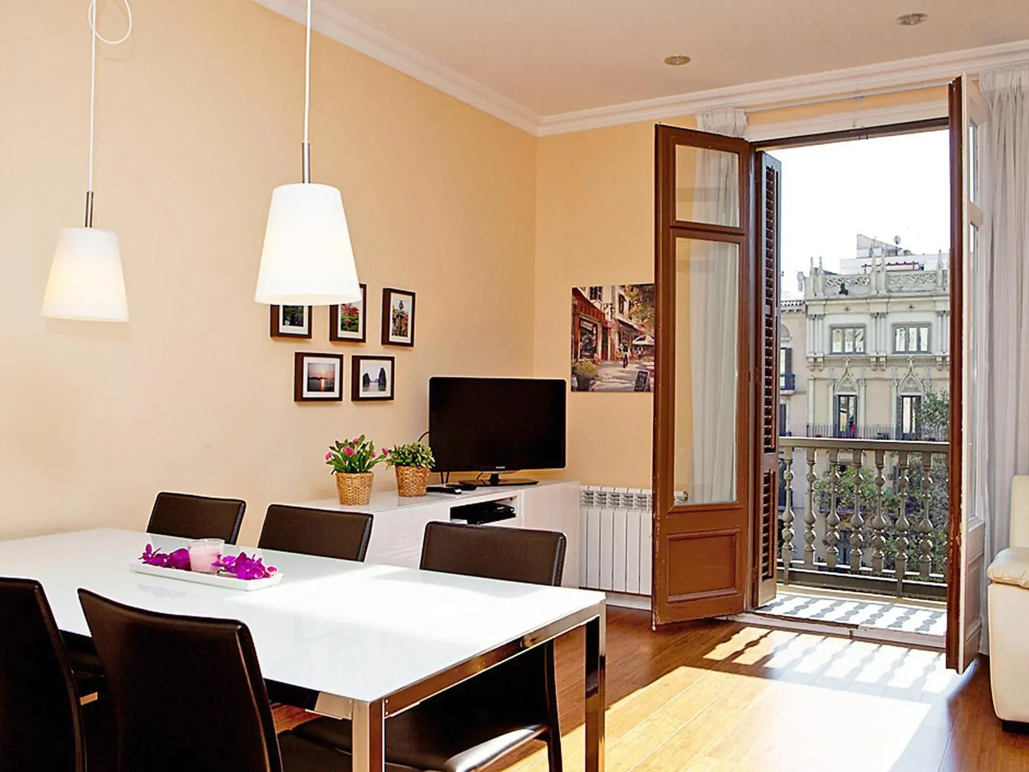 Apartment Eixample Esquerre Gran Via Balmes by Interhome Apartment Eixample Esquerre Gran Via Balmes by Interhome