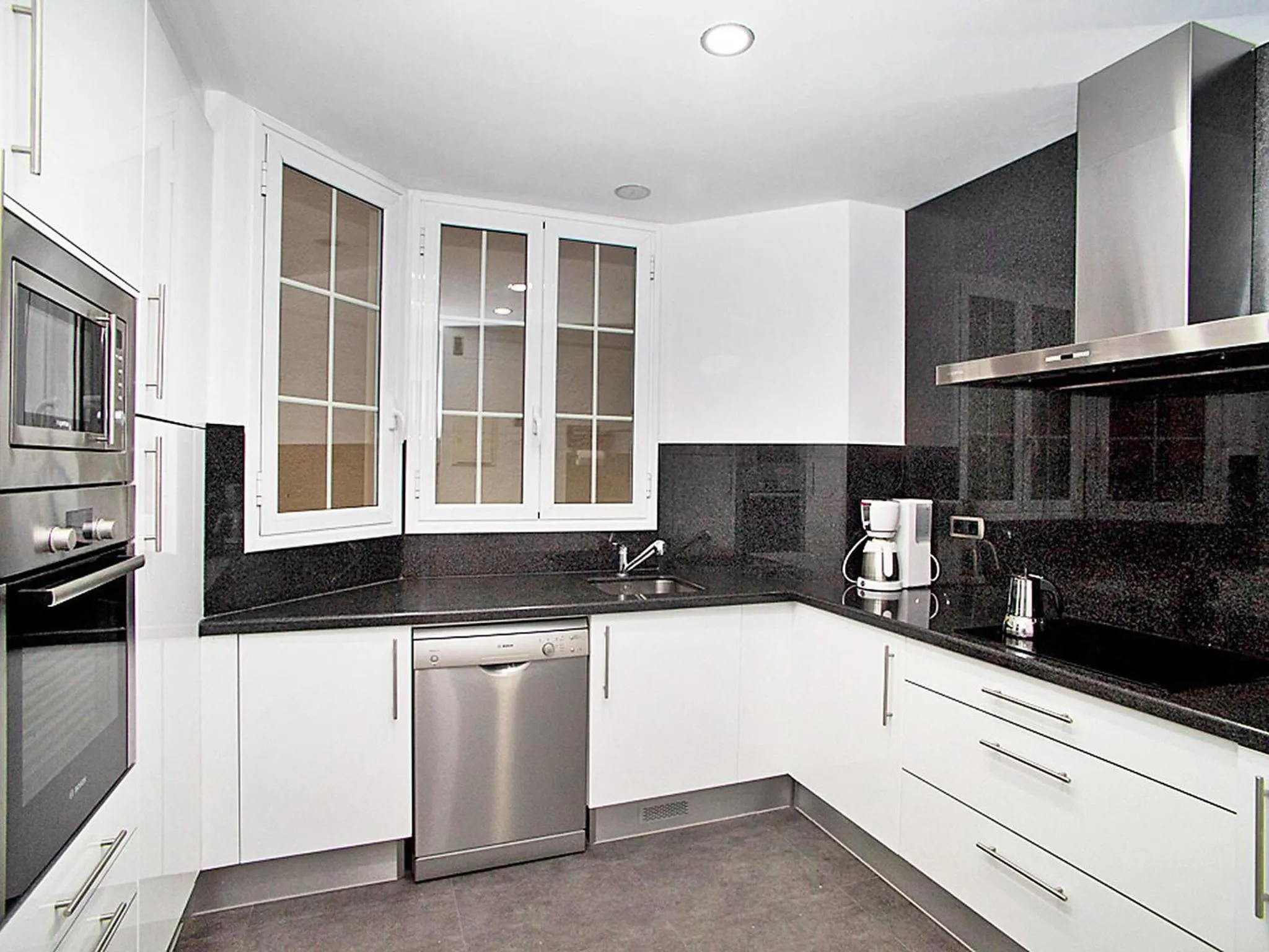 Photo of the whole room in Apartment Eixample Esquerre Gran Via Balmes by Interhome