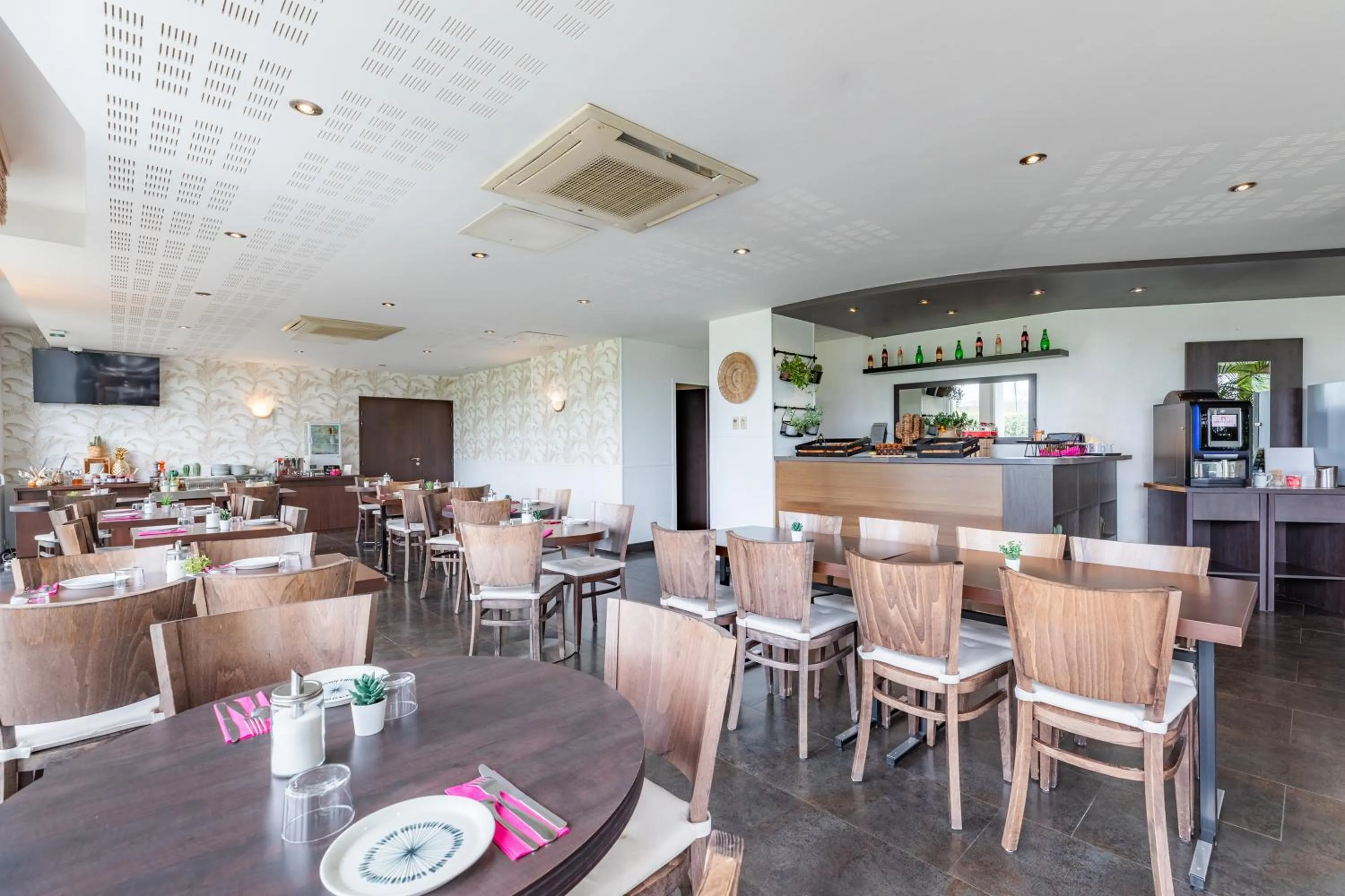 Continental breakfast in Appart’City Confort Nantes Ouest Saint-Herblain