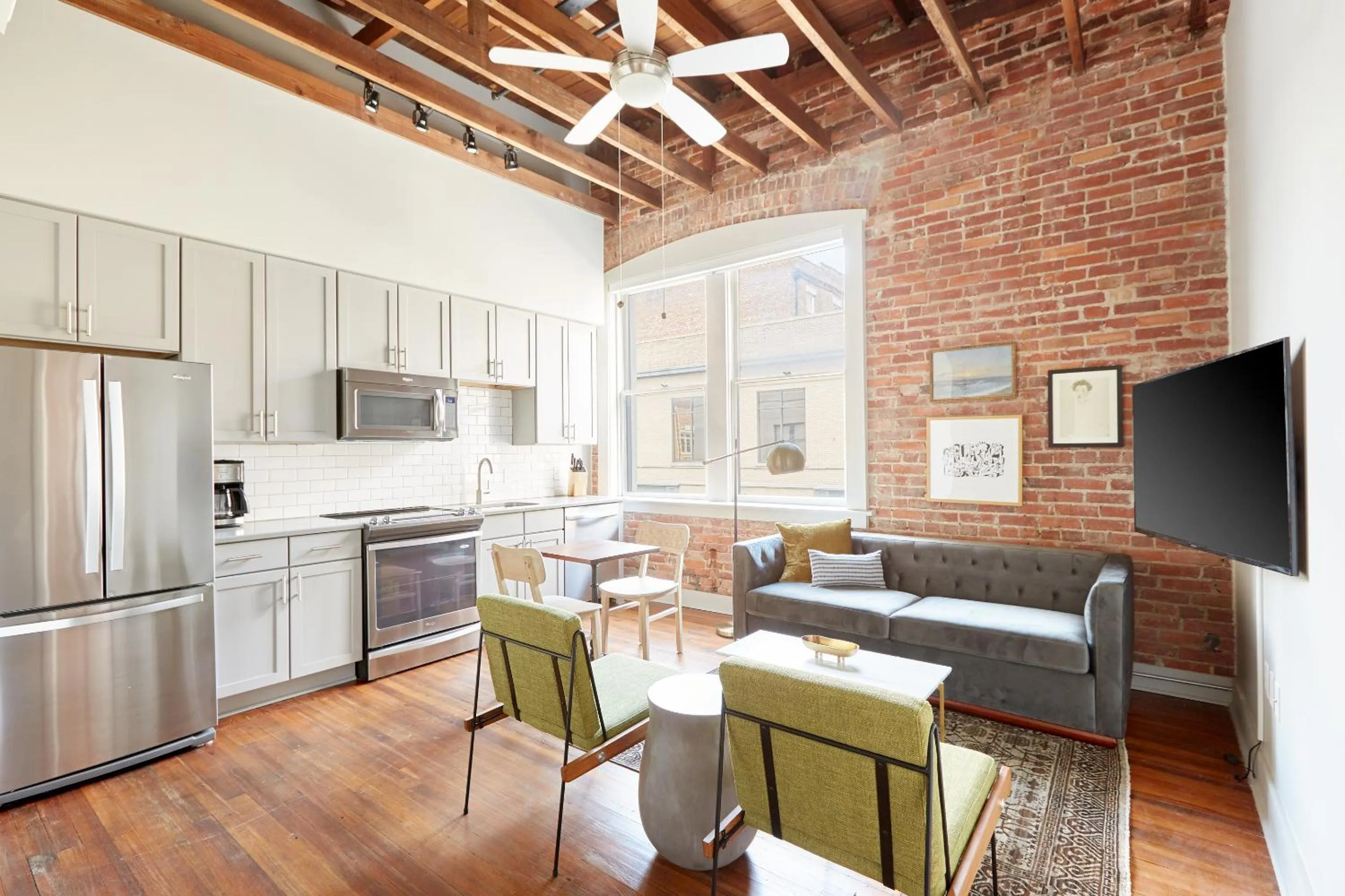 Superior One-Bedroom Apartment in Sonder The Drayton