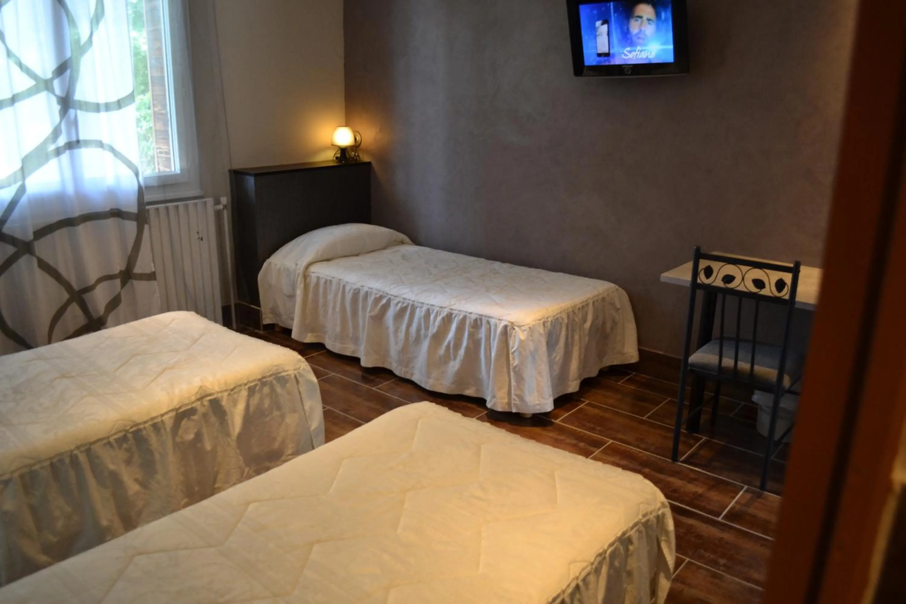 Photo of the whole room, Bed in Relais 500 De Vienne